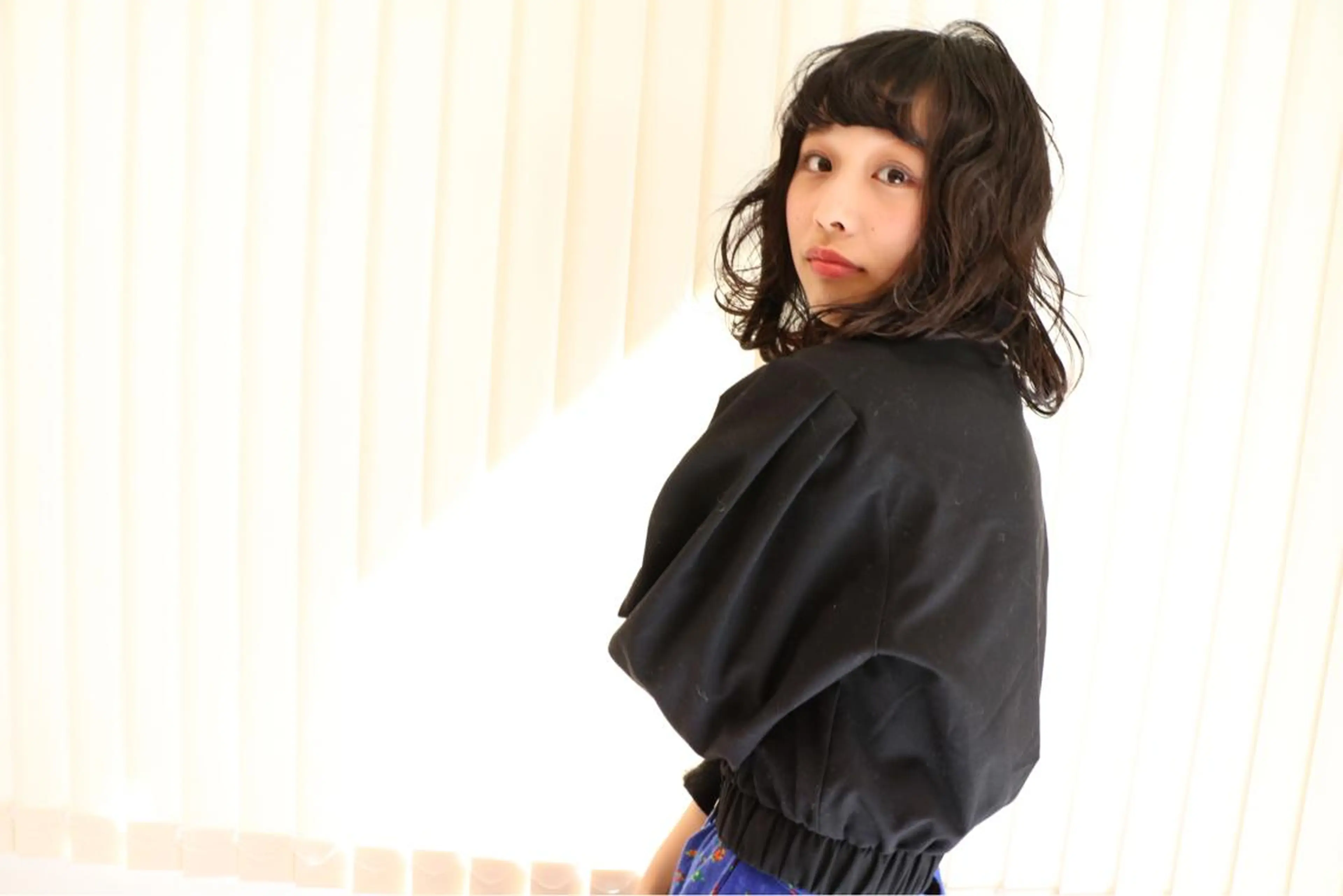 ミディアム カラー パーマ ヘアアレンジ ボブ ハイトーン特化🤍 浦住のヘアスタイル