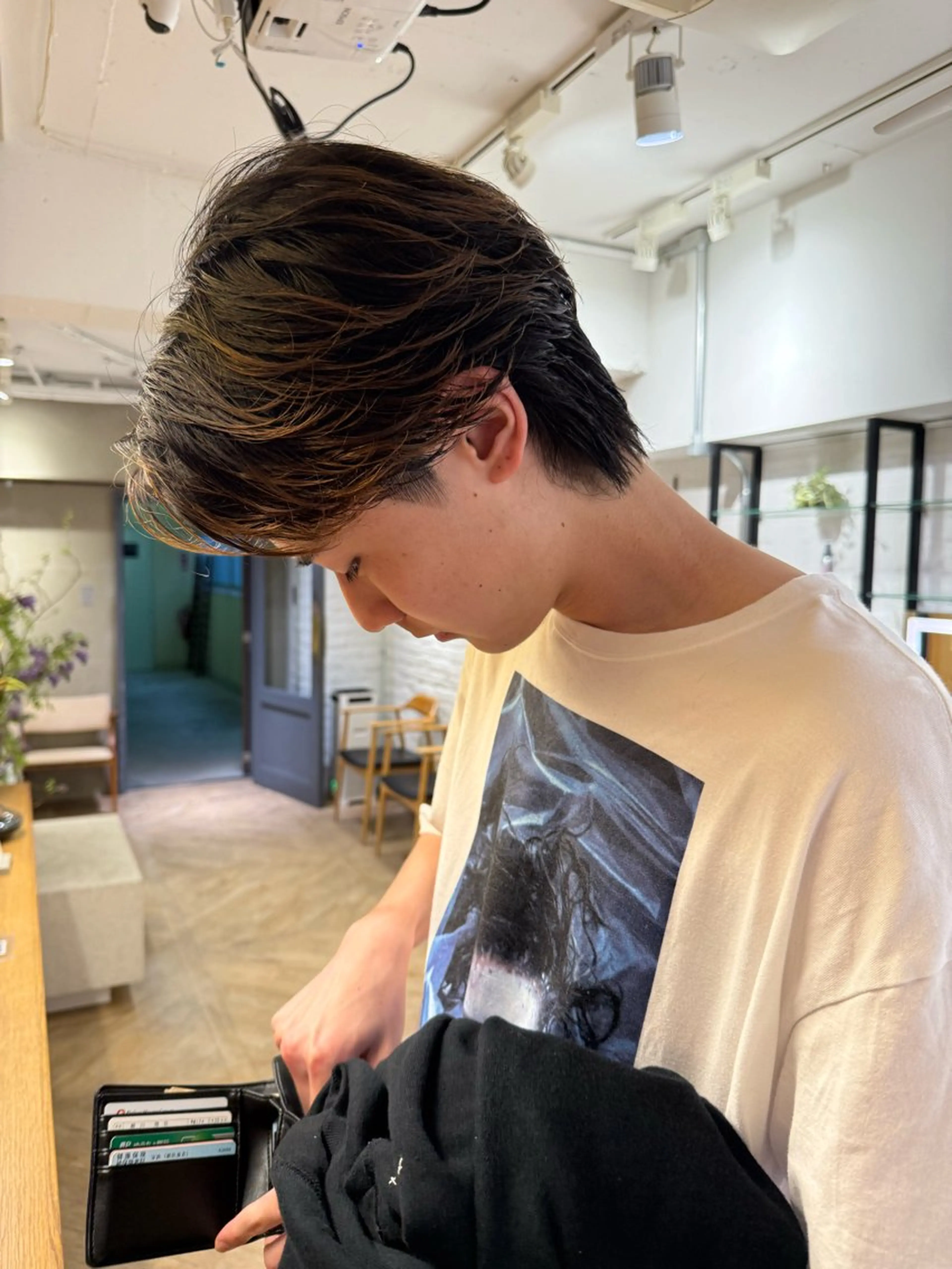 ミディアム メンズ カット パーマ センターパート 田形清流のヘアスタイル