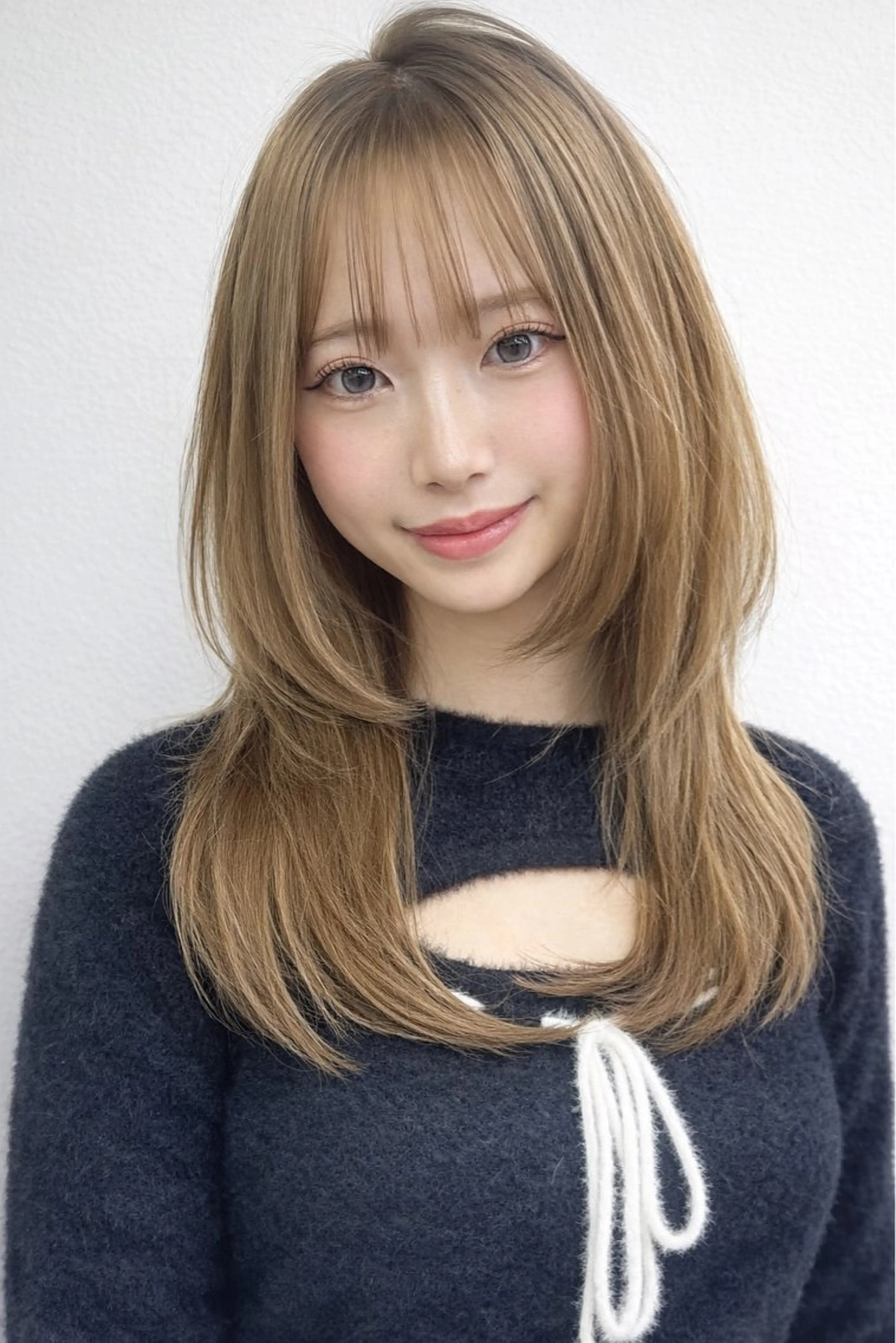 セミロング すずか ／艶感カラー🪽🫧のヘアスタイル