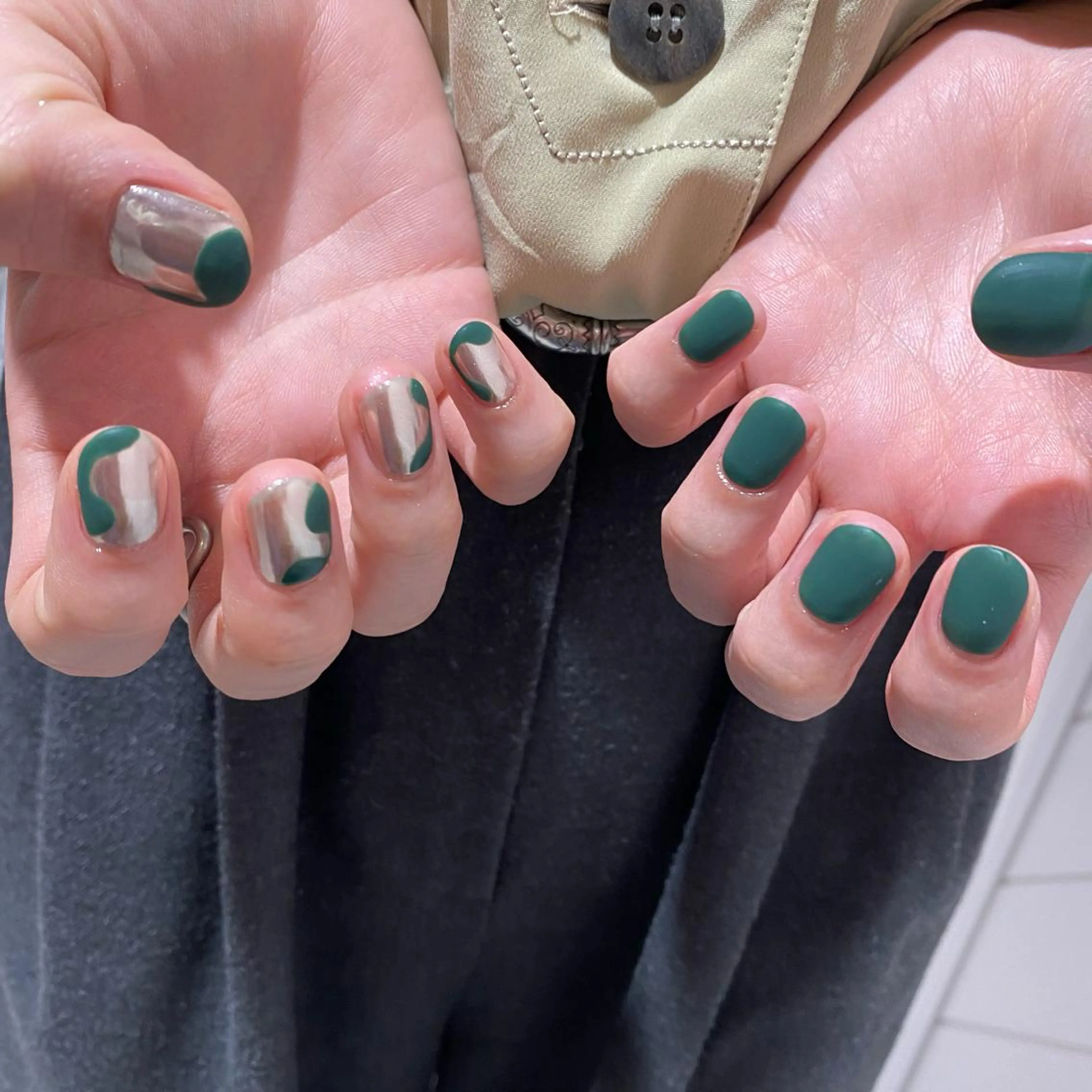 ネイル Trico Antique所属・岩本 杏のネイルデザイン