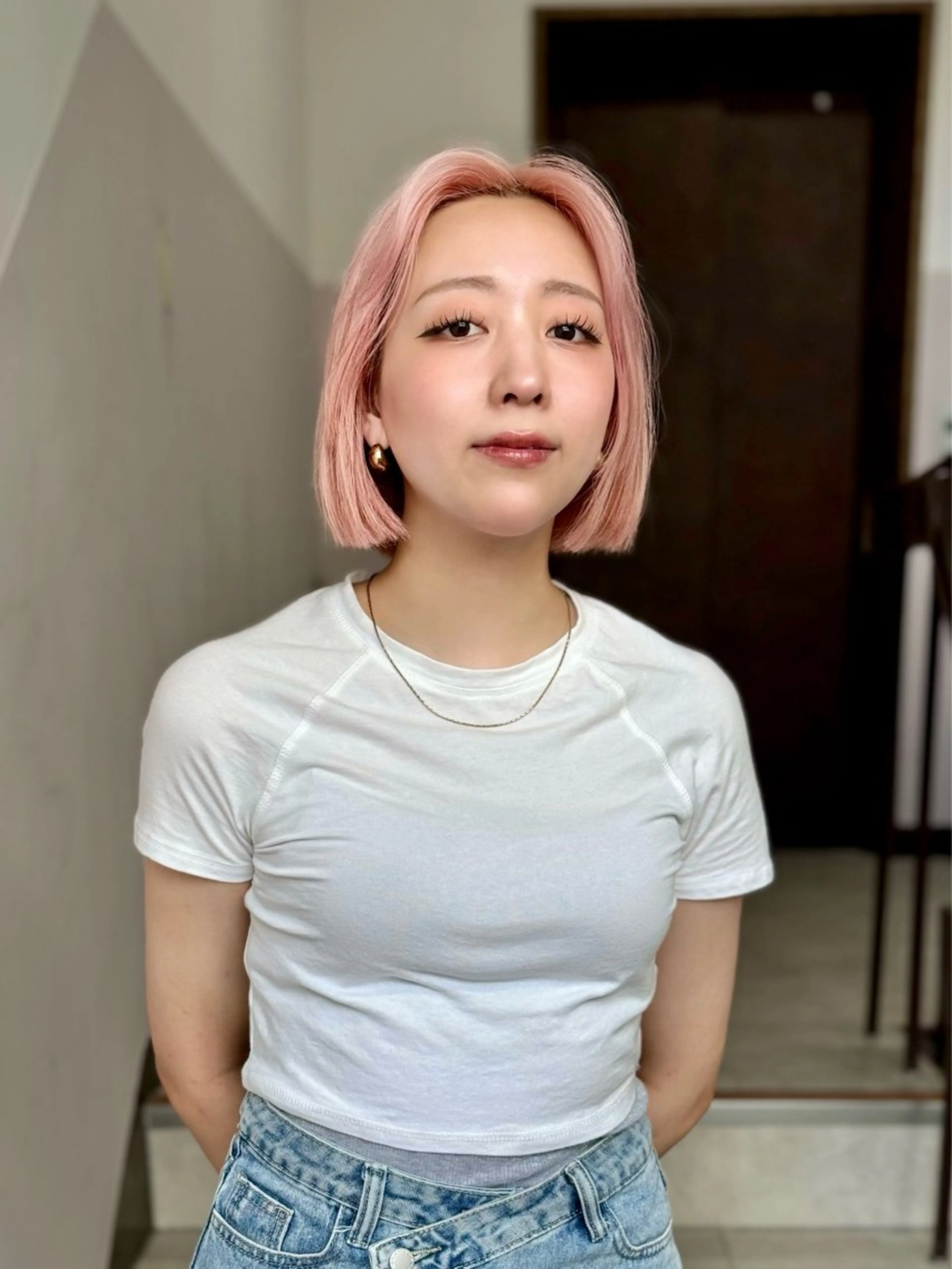 ミディアム オカモト ミユウのヘアスタイル