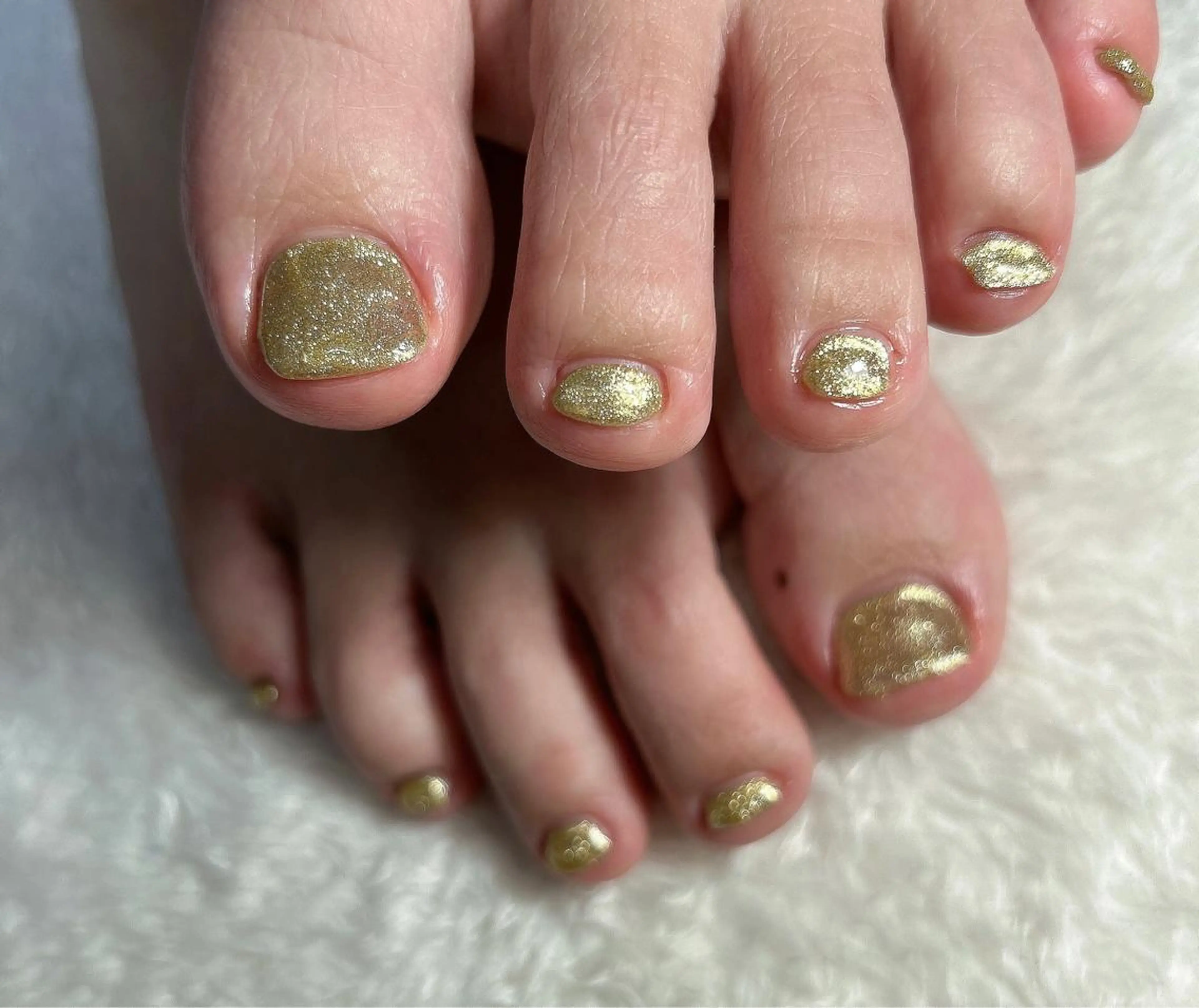 ネイル ゴールド フットネイル reve あやののネイルデザイン