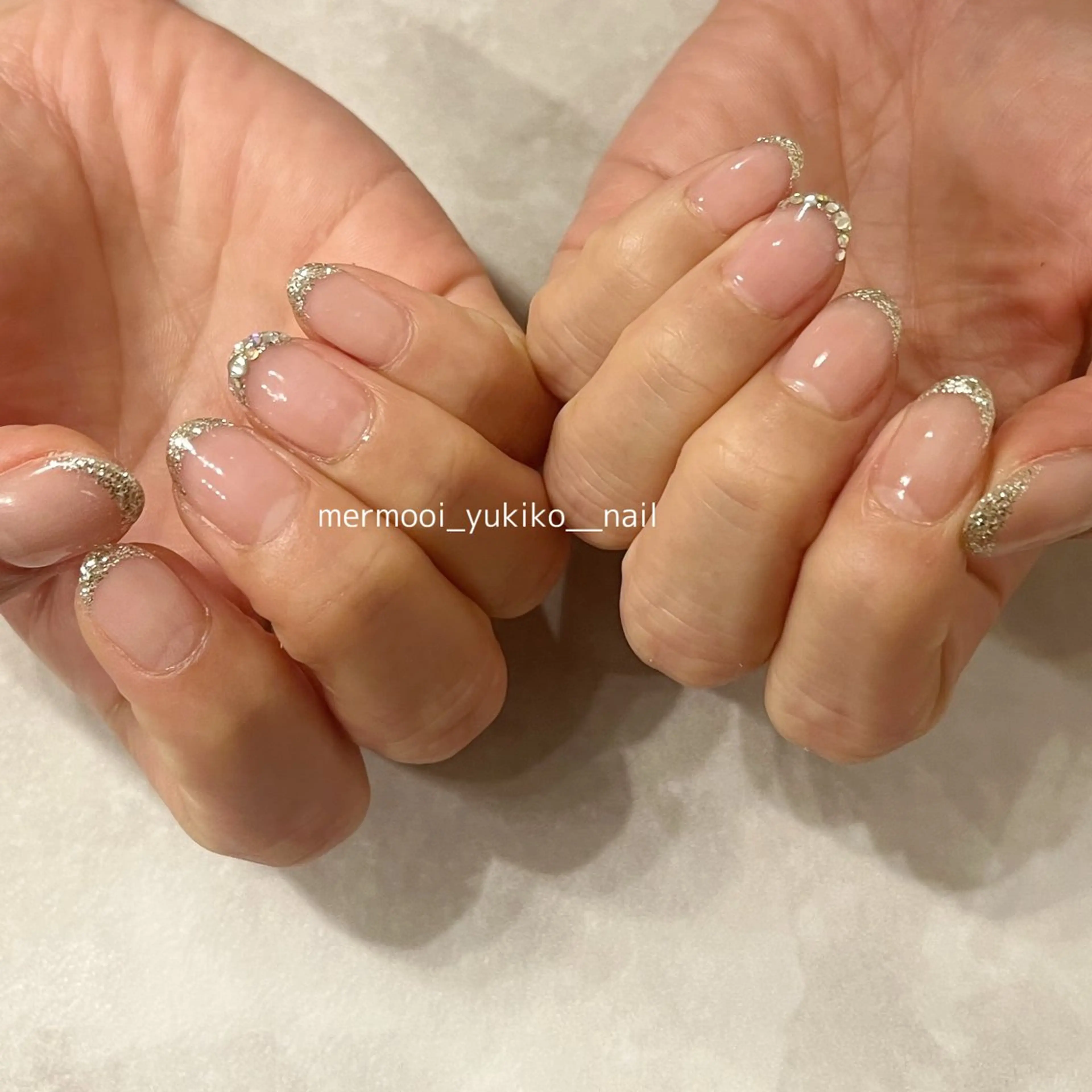 ネイル フレンチネイル ジェルネイル キラキラネイル 韓国ネイル ラメ(グリッター) ハンドネイル melumooi nailのネイルデザイン