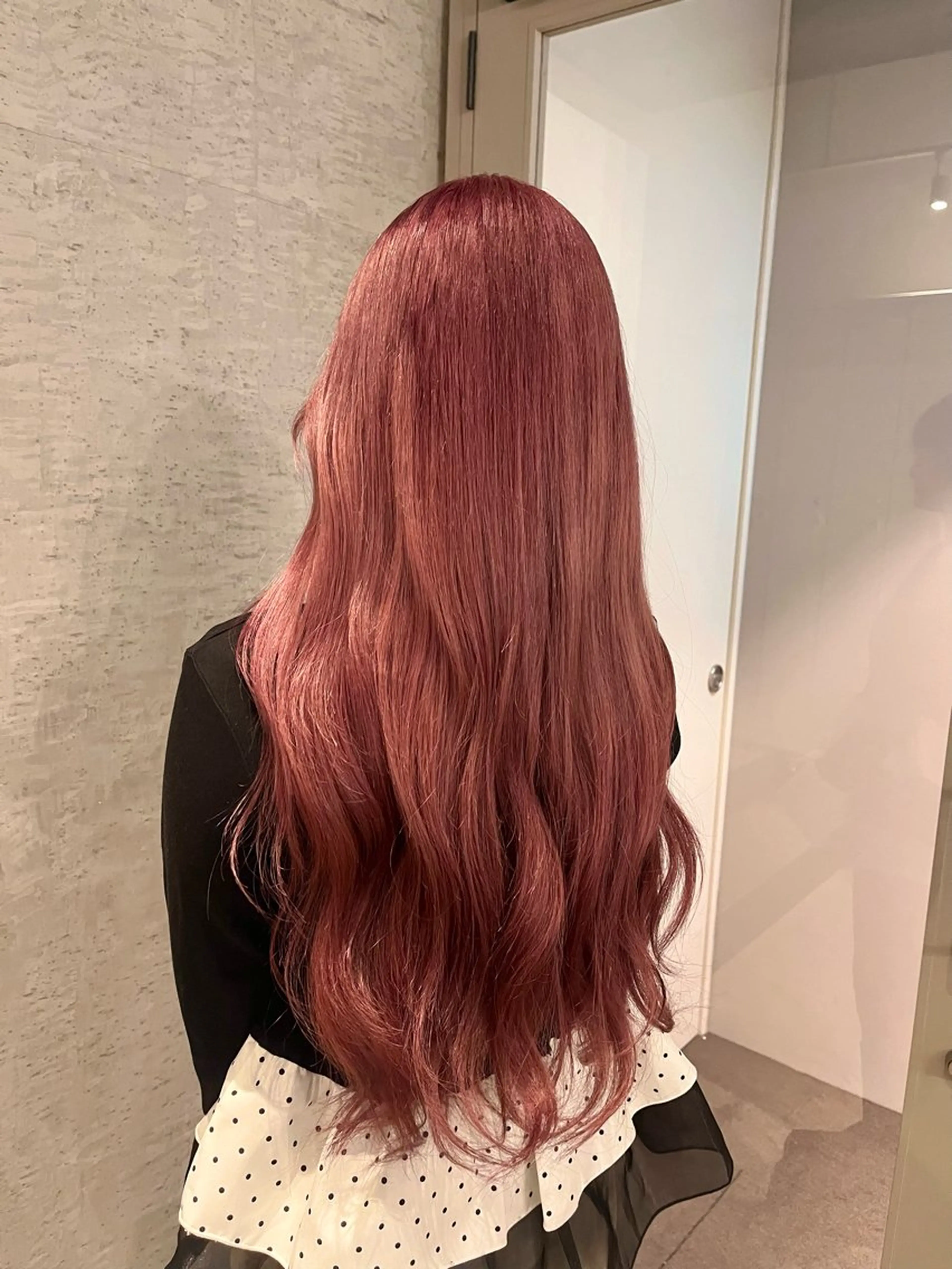 ロング 顔まわりレイヤー レイヤーカット ヘアカラー ハイトーン/髪質改善 ダブルカラー/名古屋のヘアスタイル