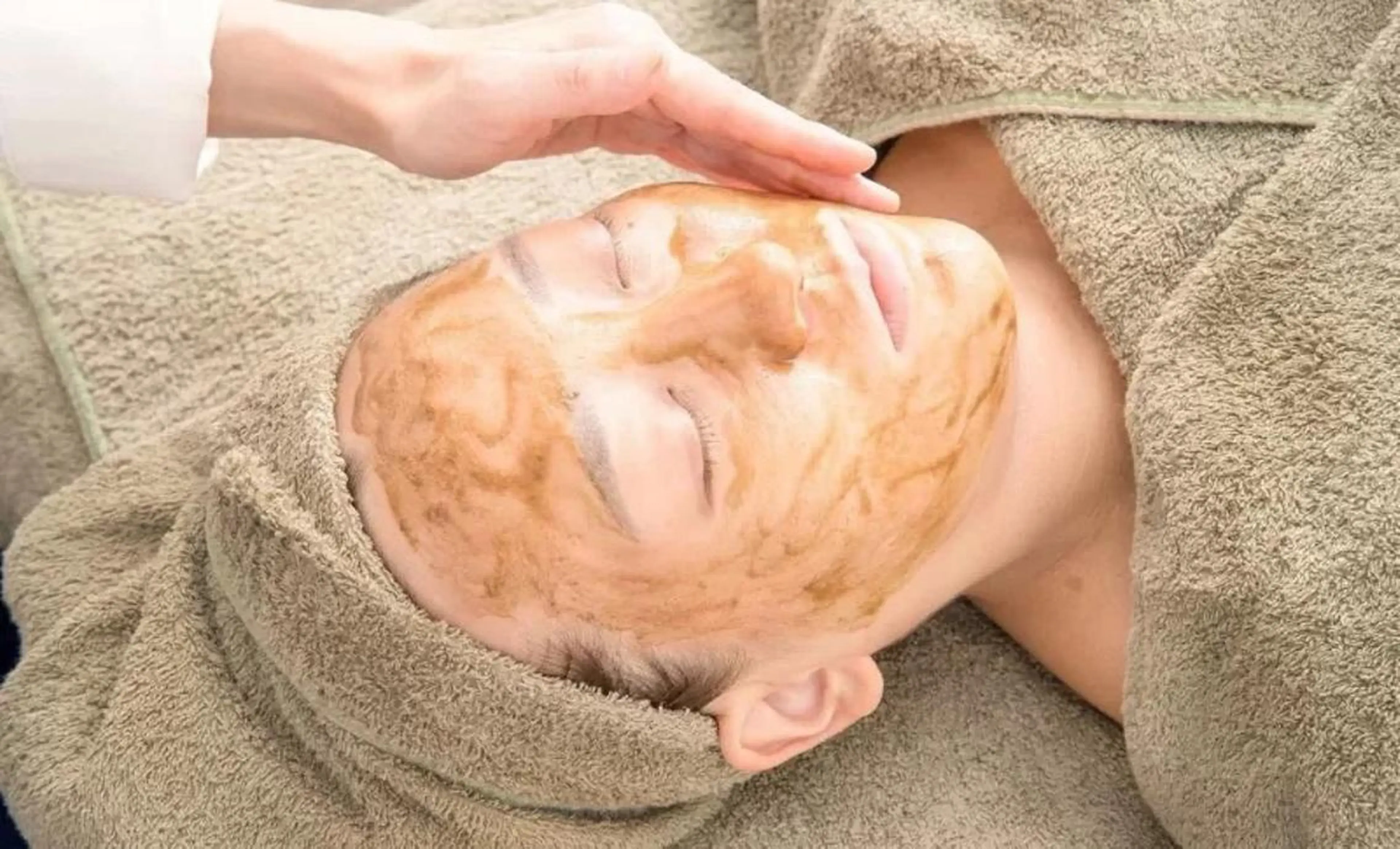 ハーブピーリング+鎮静パック 1回 ¥6500→¥5500の写真