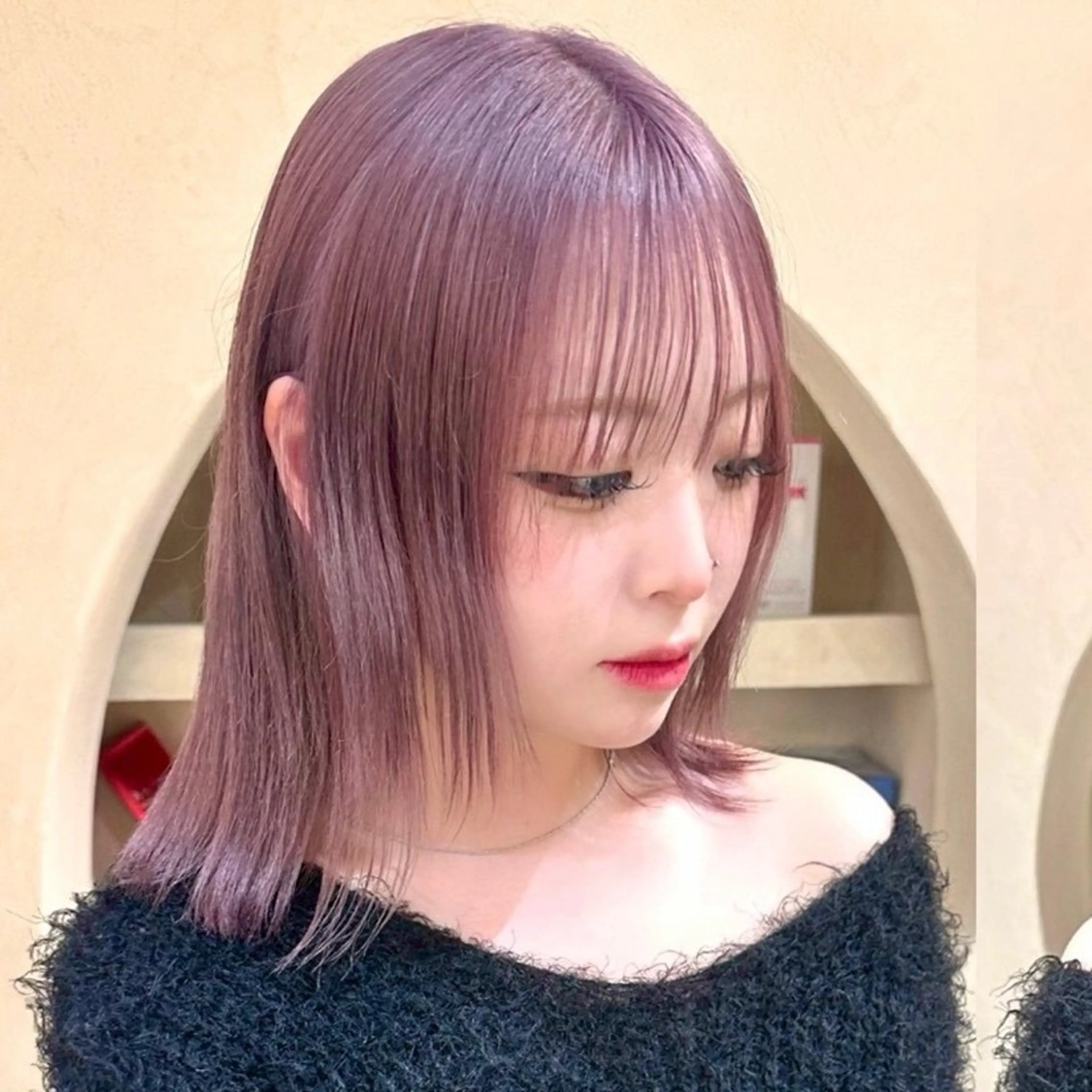 ミディアム カラー ヘアカラー sara ブリーチカラーのヘアスタイル
