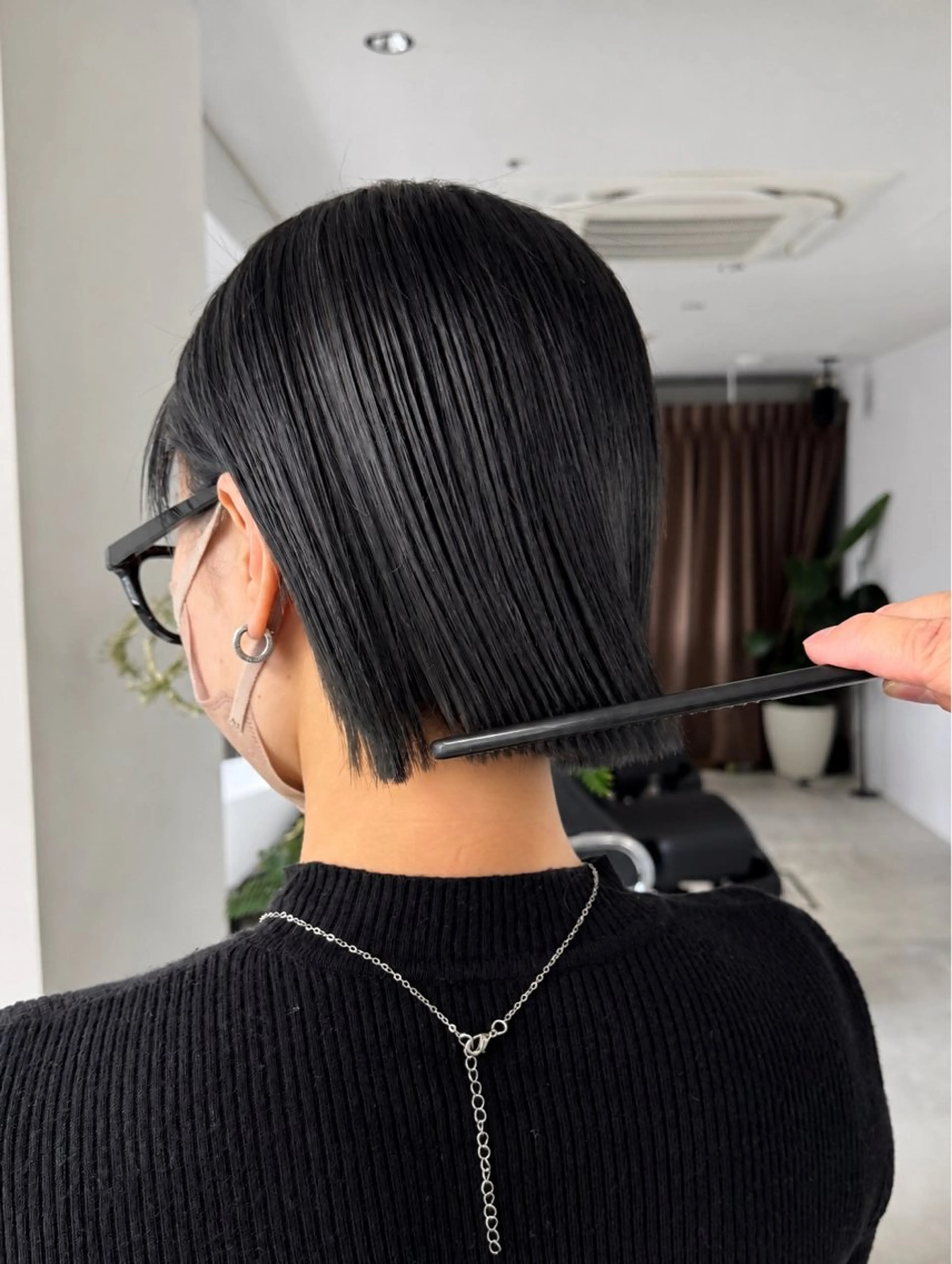 ショート カラー 黒髪 ヘアカラー 〔LaNA〕 Nozomiのヘアスタイル