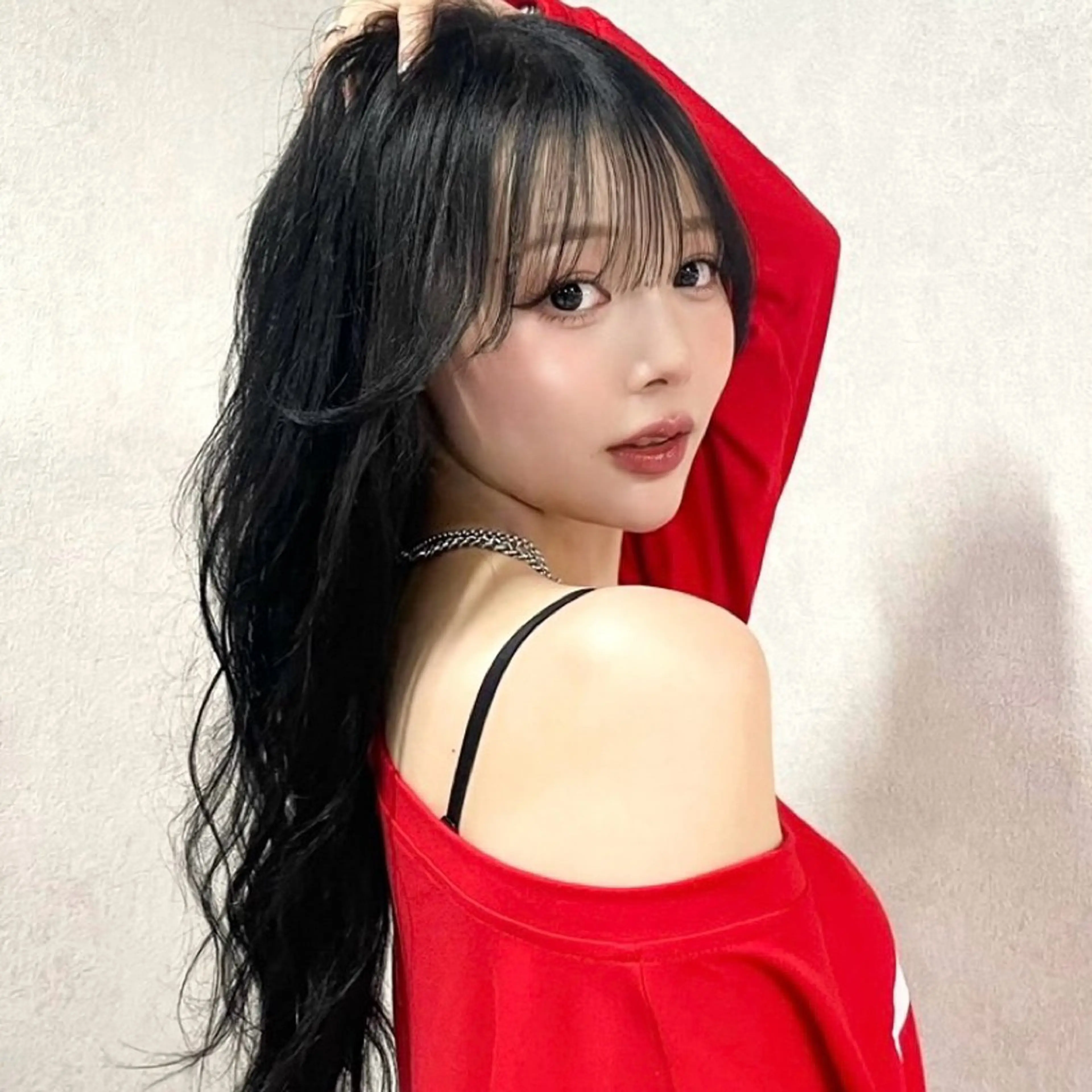 ロング カラー 黒髪 ブルーカラー ブルーブラック 髪質改善 🎀ミルクティー/暖 色×レイヤー/マリアのヘアスタイル