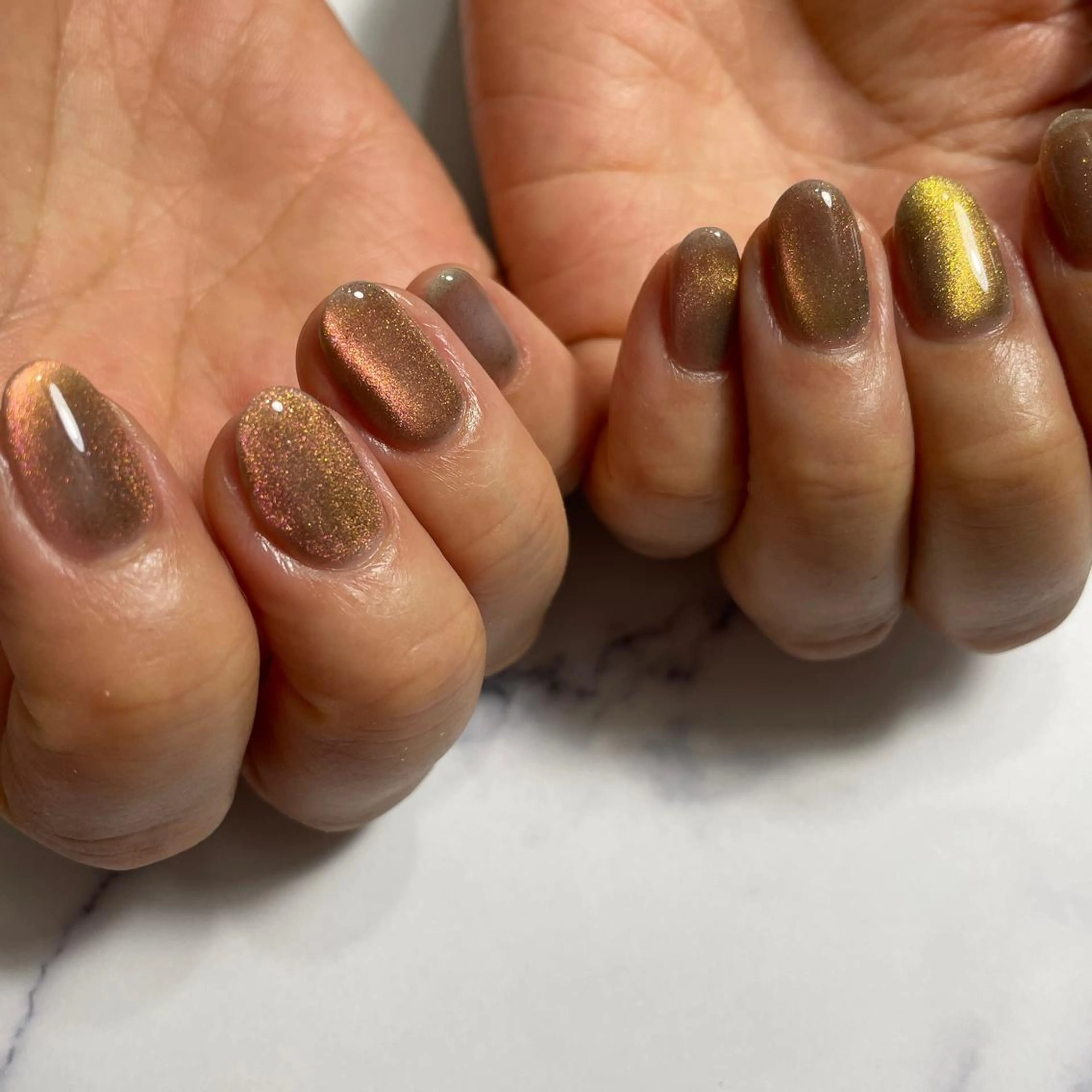 ショート ネイル マグネットネイル マグネットワンカラー ワンカラーネイル プラスコンプリート 都立大学の眉毛・アイブロウイメージ