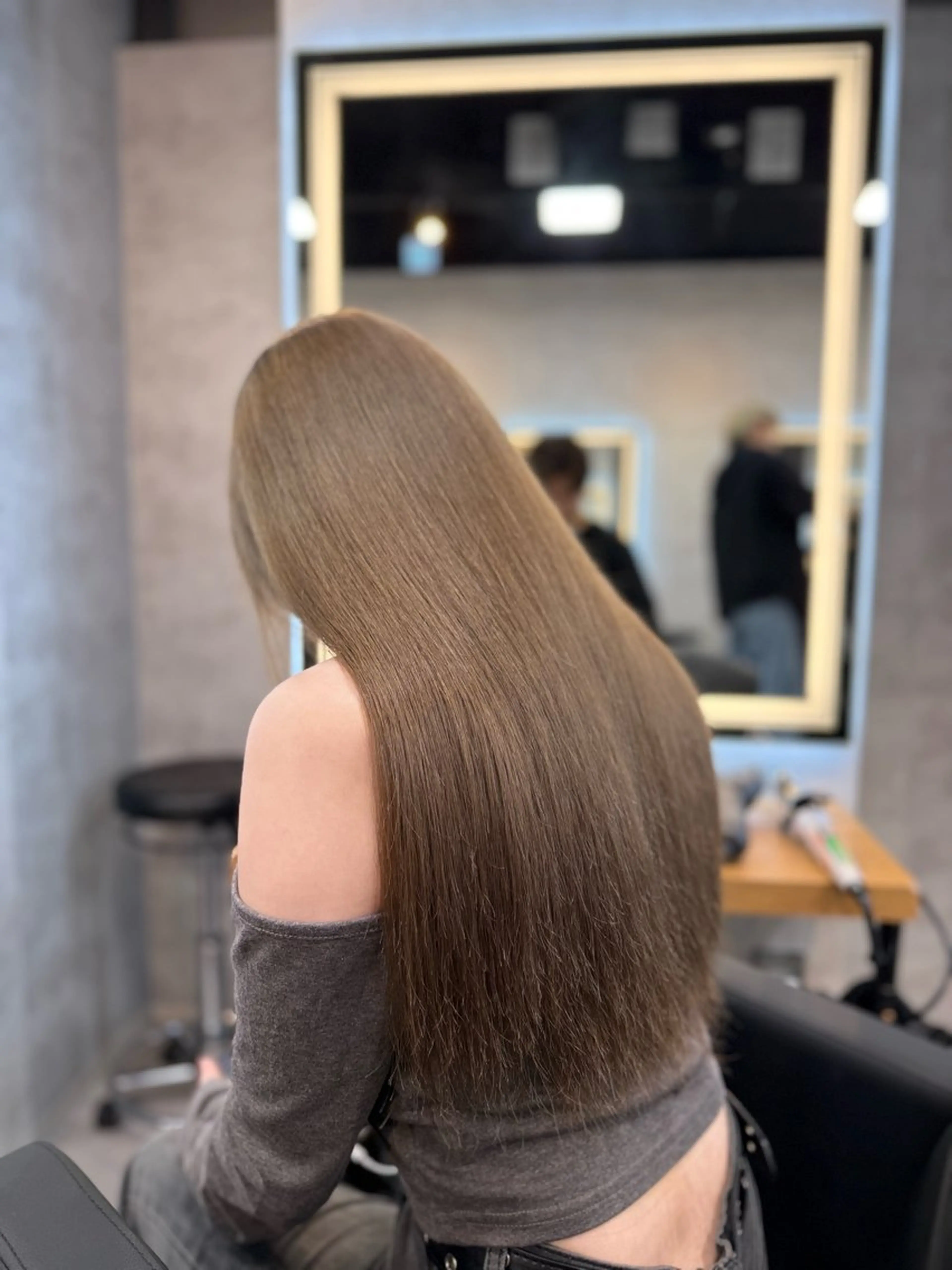 人気No.4✨迷ったらコレ✨ブリーチありダブルカラー(ケアブリーチ付き)+プレミアム髪質改善トリートメントの写真