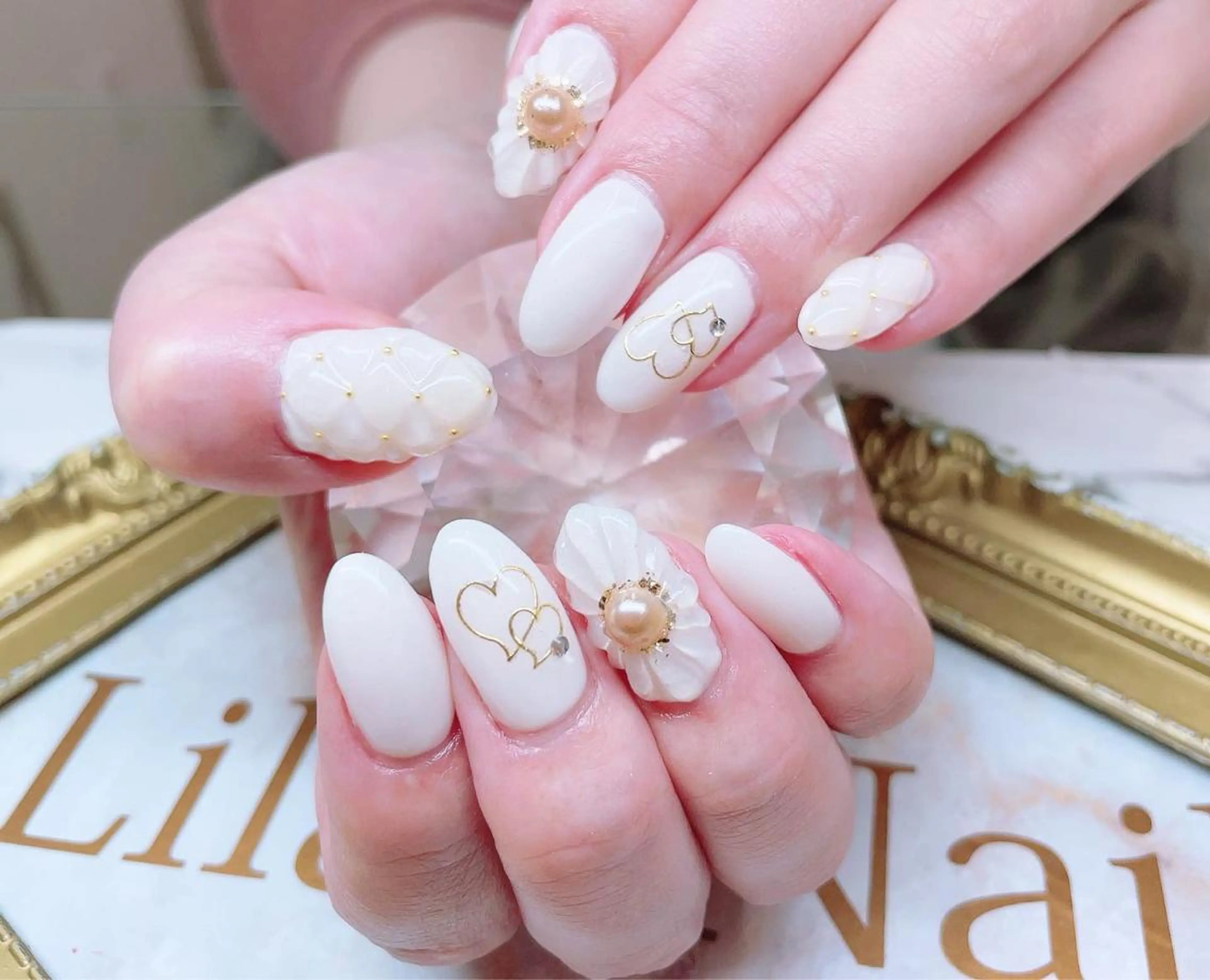 ネイル チークネイル フラワーネイル ジェルネイル グラデーション ハードジェル Lilas Nailのネイルデザイン