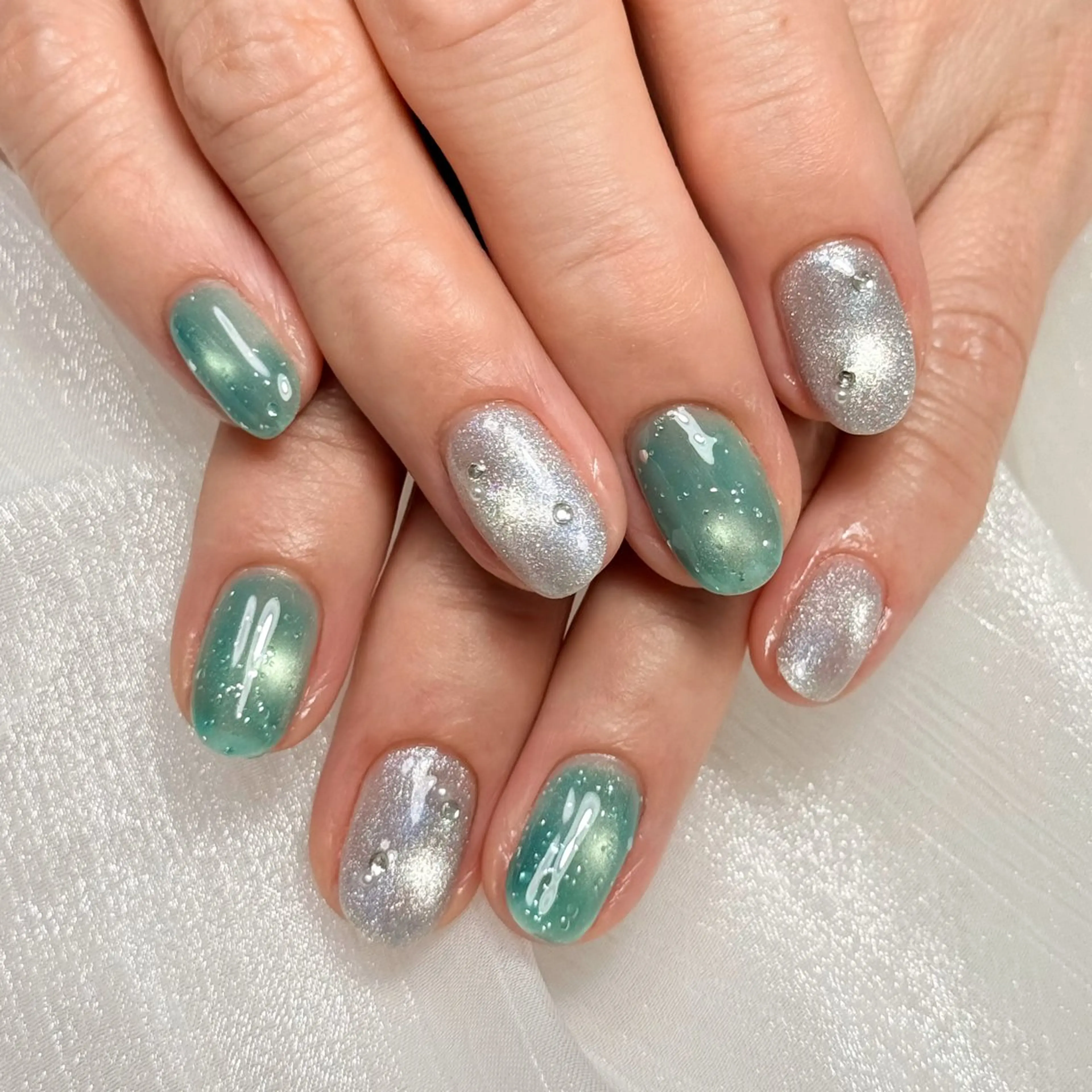 ネイル 氷ネイル・うるうるネイル ハンドネイル calm nailのネイルデザイン
