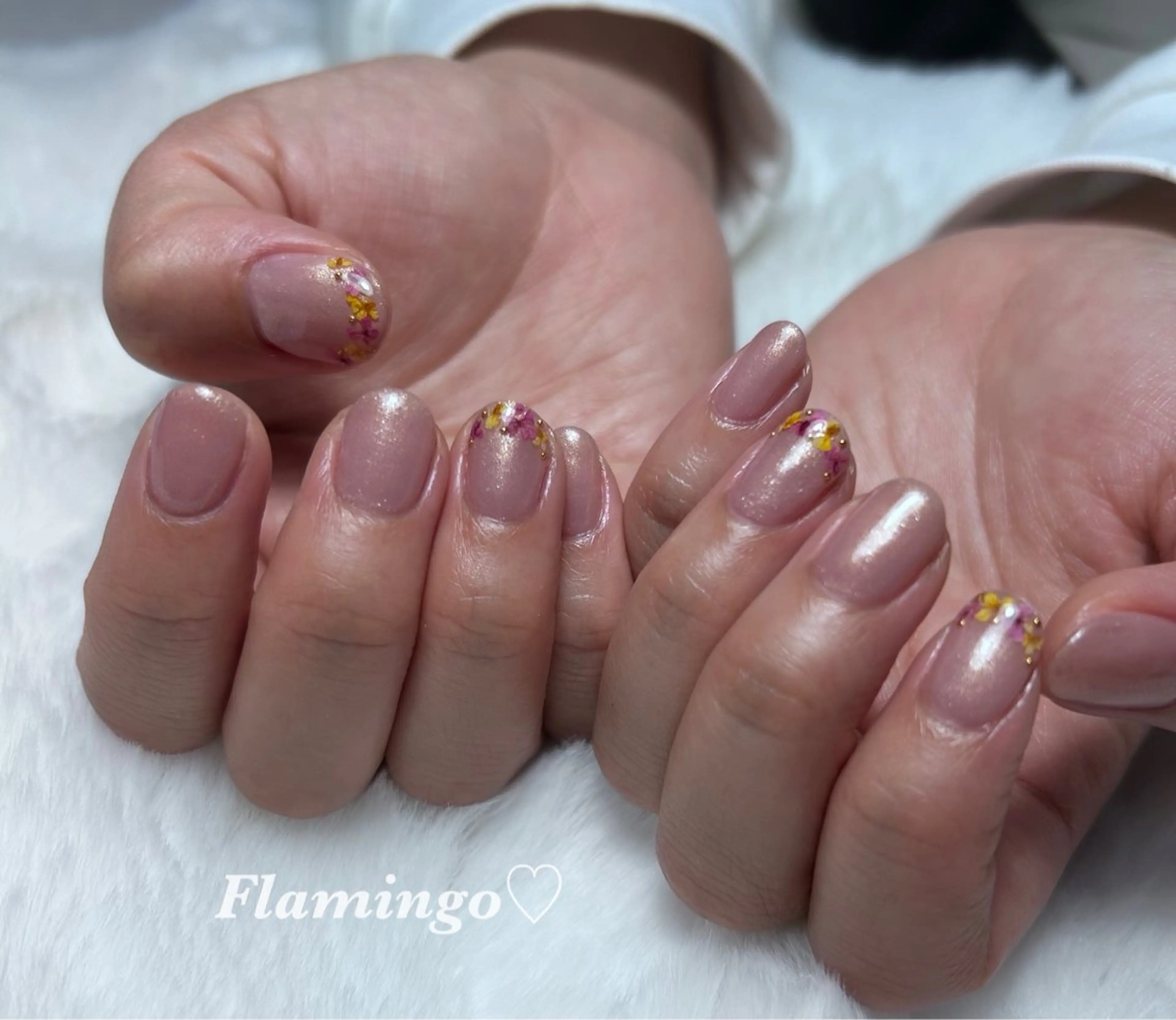 ネイル フラワーネイル キラキラネイル オフィスネイル ワンカラーネイル シンプルネイル ハンドネイル フィルイン／自爪育成 ／爪に優しい施術のネイルデザイン