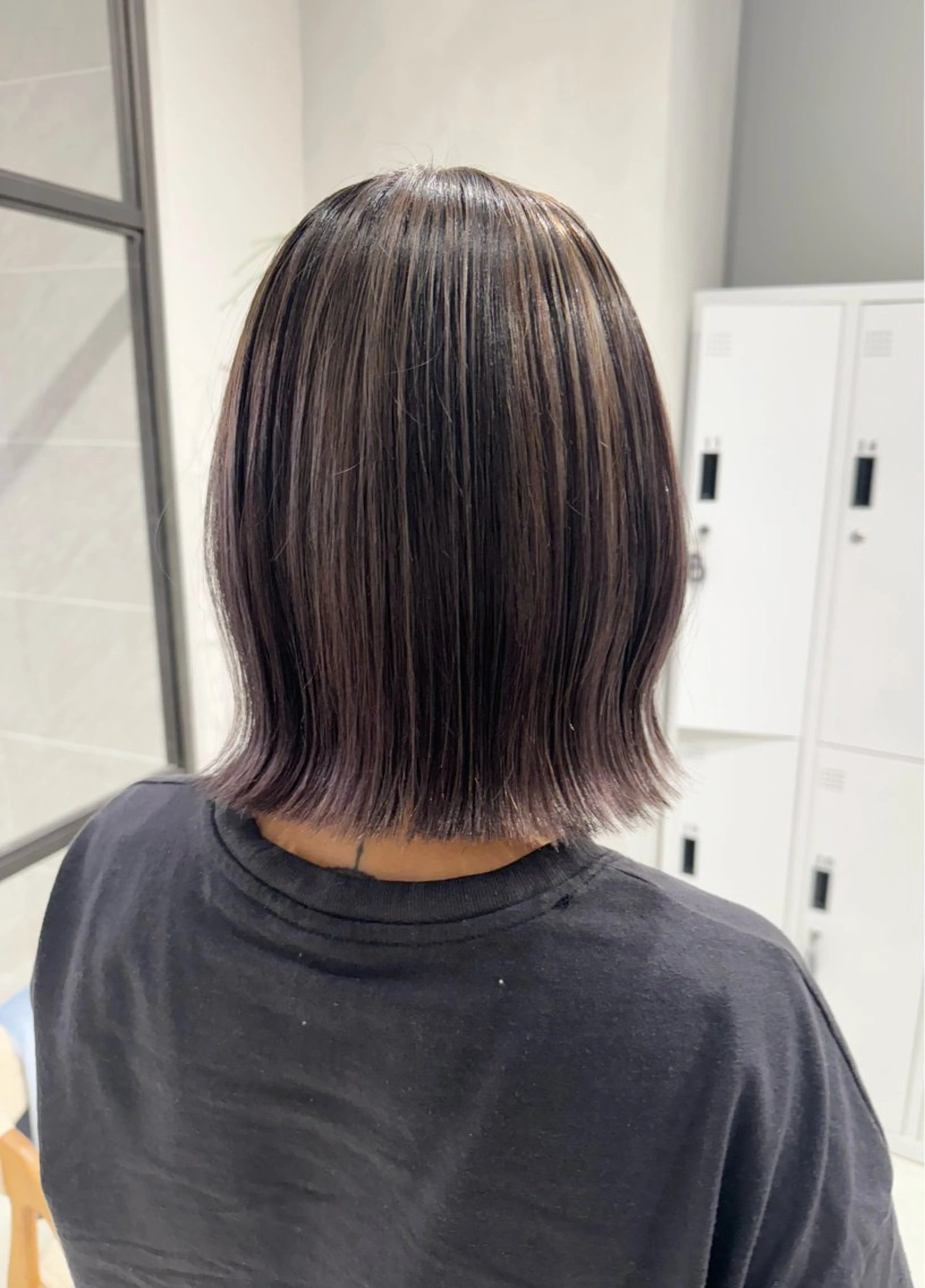 セミロング カラー ハイライトカラー ボブ ハイライト カット ヘアカラー トリートメント 透明感カラー✨艶髪 制作🌱山根あゆみのヘアスタイル