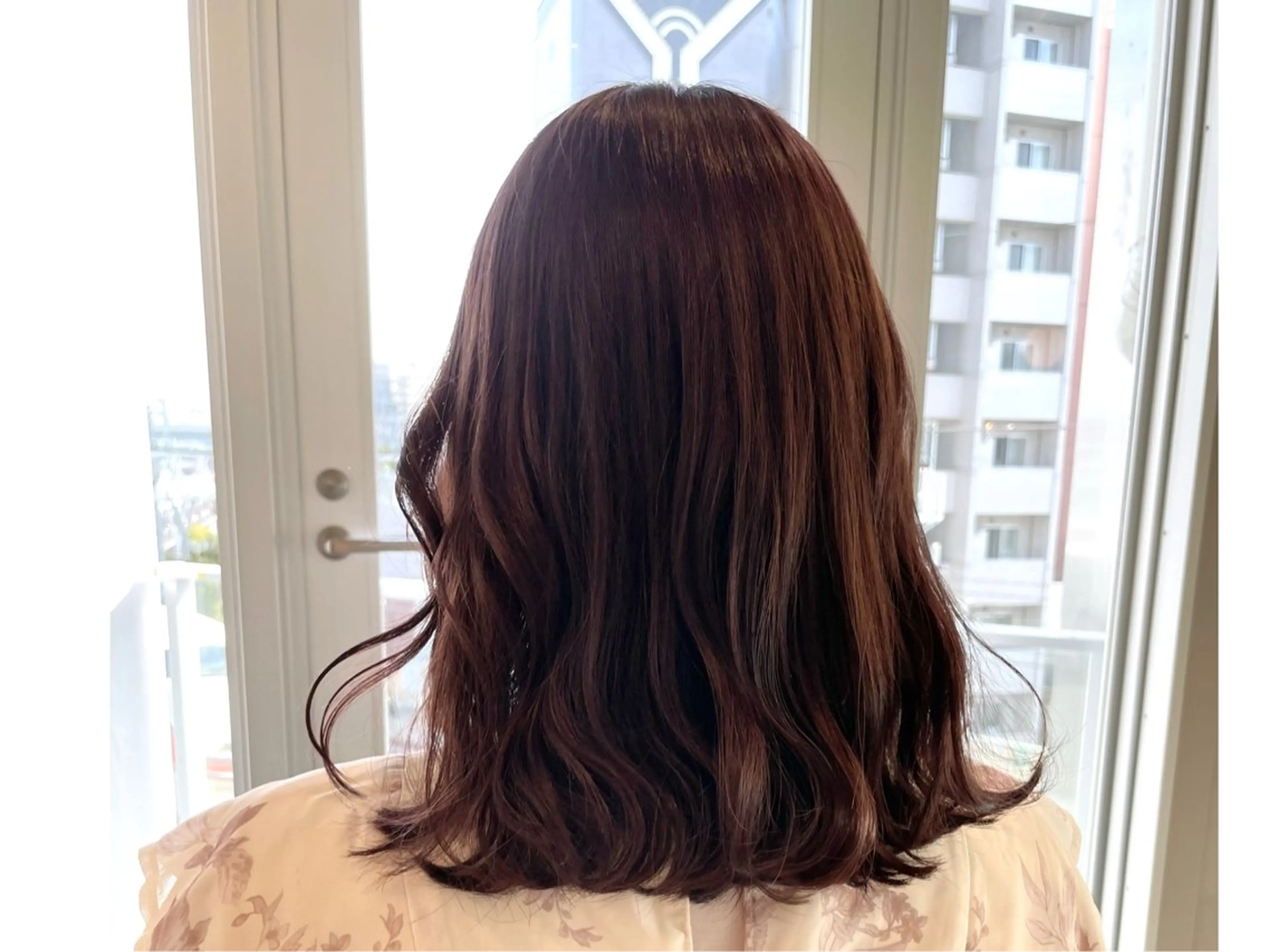 ミディアム カラー ヘアカラー トリートメント ✨髪質改善/ハイトー ン/艶髪高山のヘアスタイル