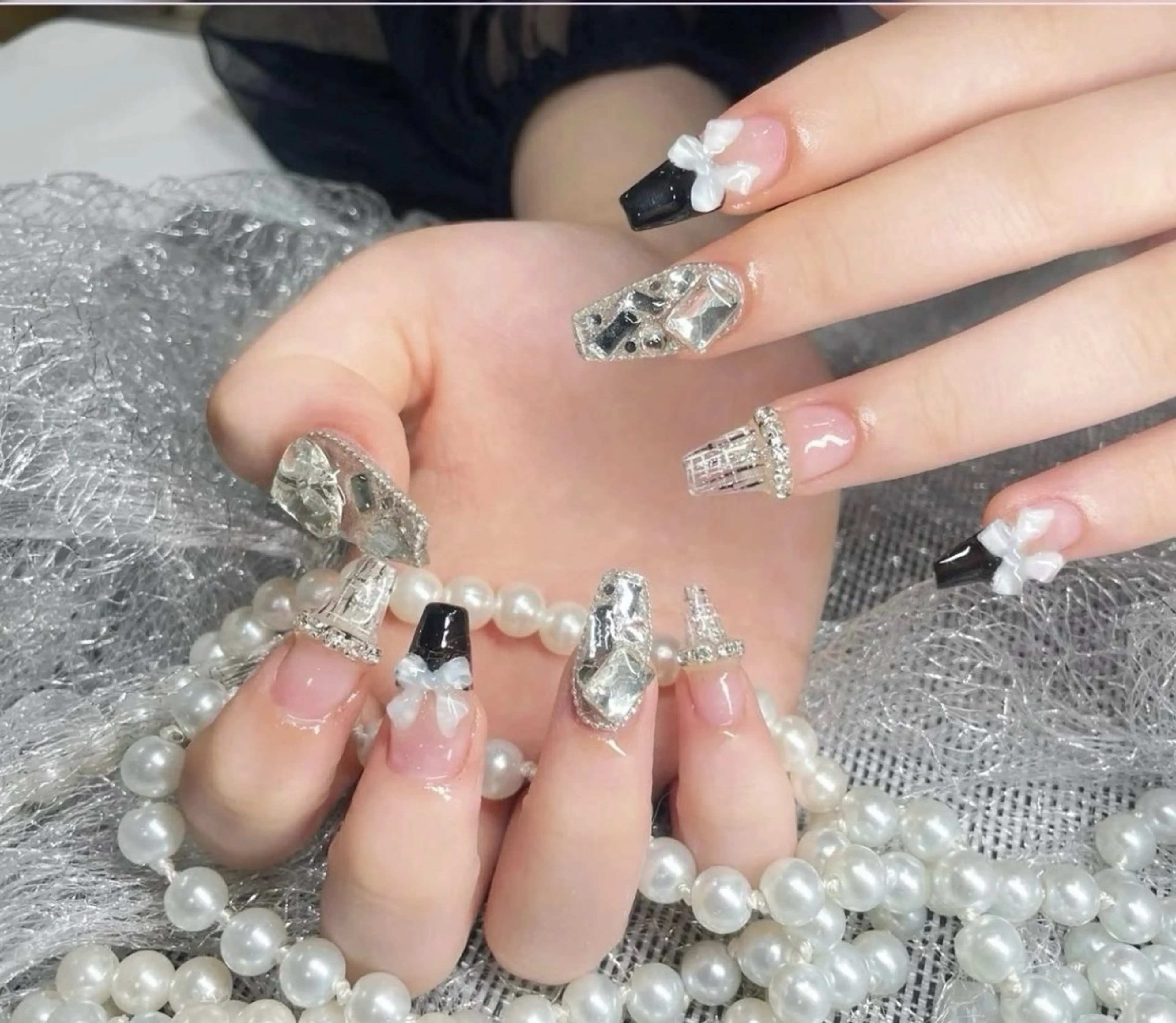 ネイル アートネイル チークネイル 長さ出し フラッシュネイル キラキラネイル ハンドネイル ハンドケア For you. Nail Salonのネイルデザイン