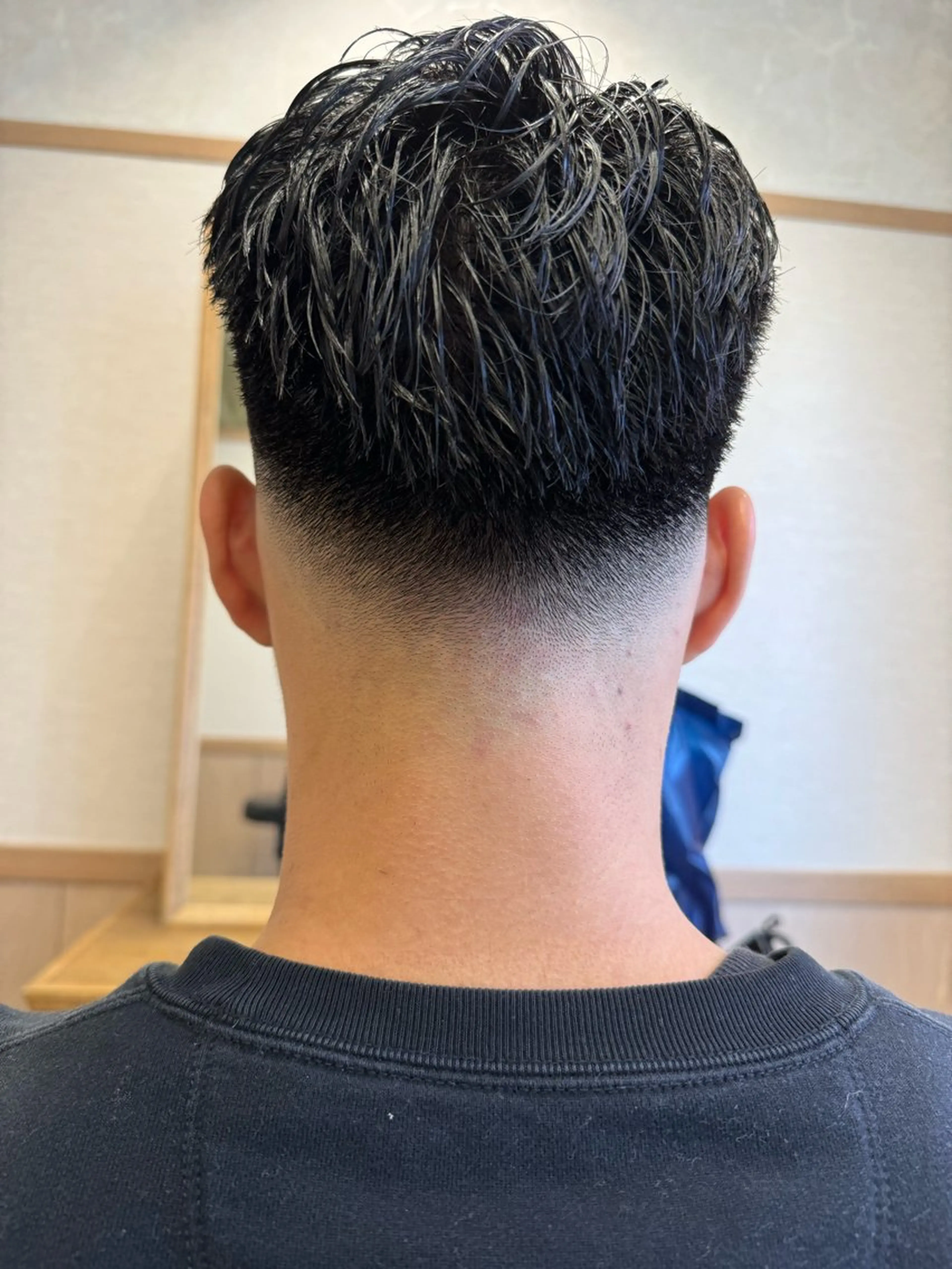 メンズ フェードカット メンズショート 艶カラー/髪質改善/ 西　大喜(ひろき)のヘアスタイル