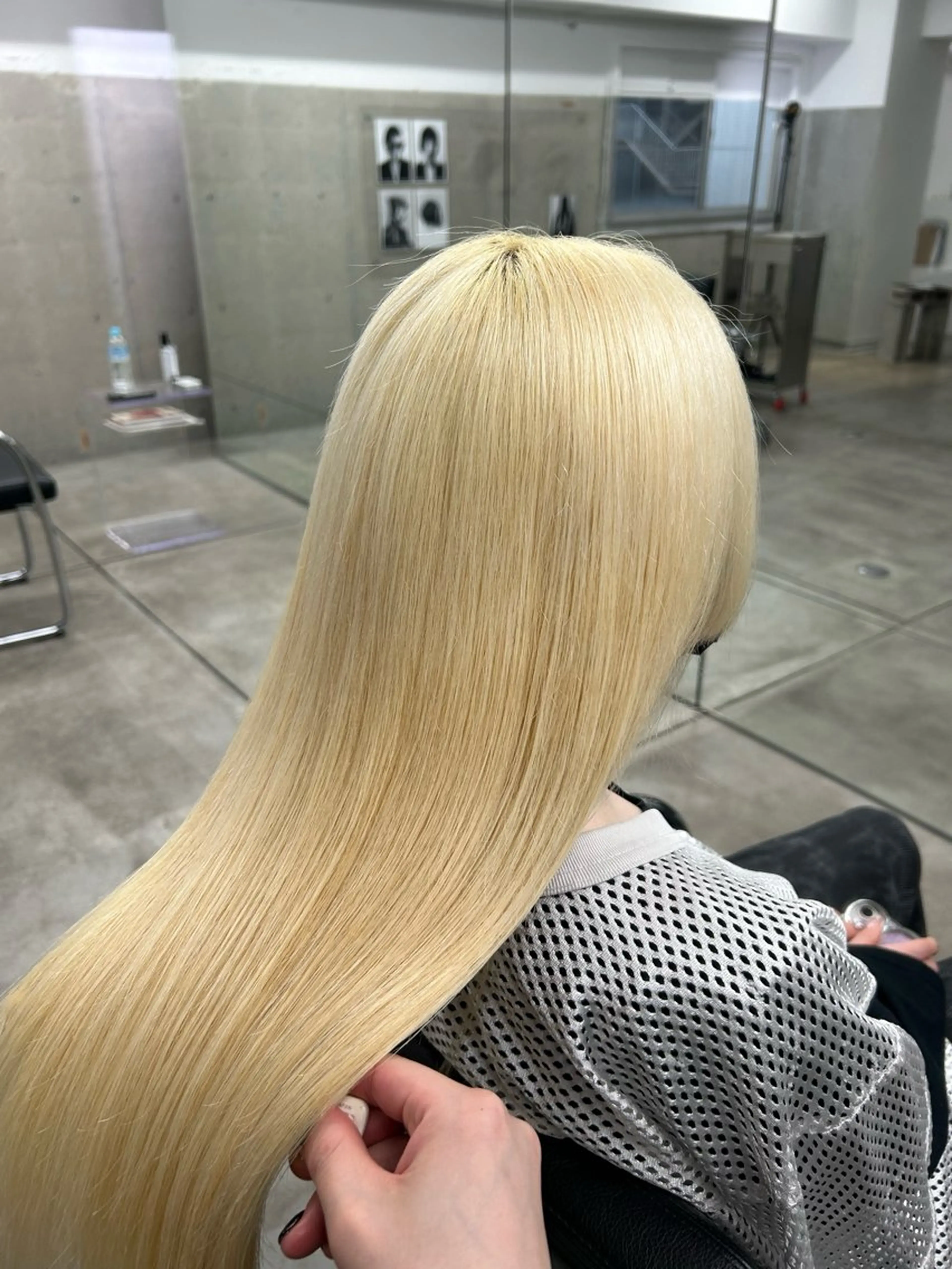 ロング カラー ブリーチ 北浦 雅のヘアスタイル