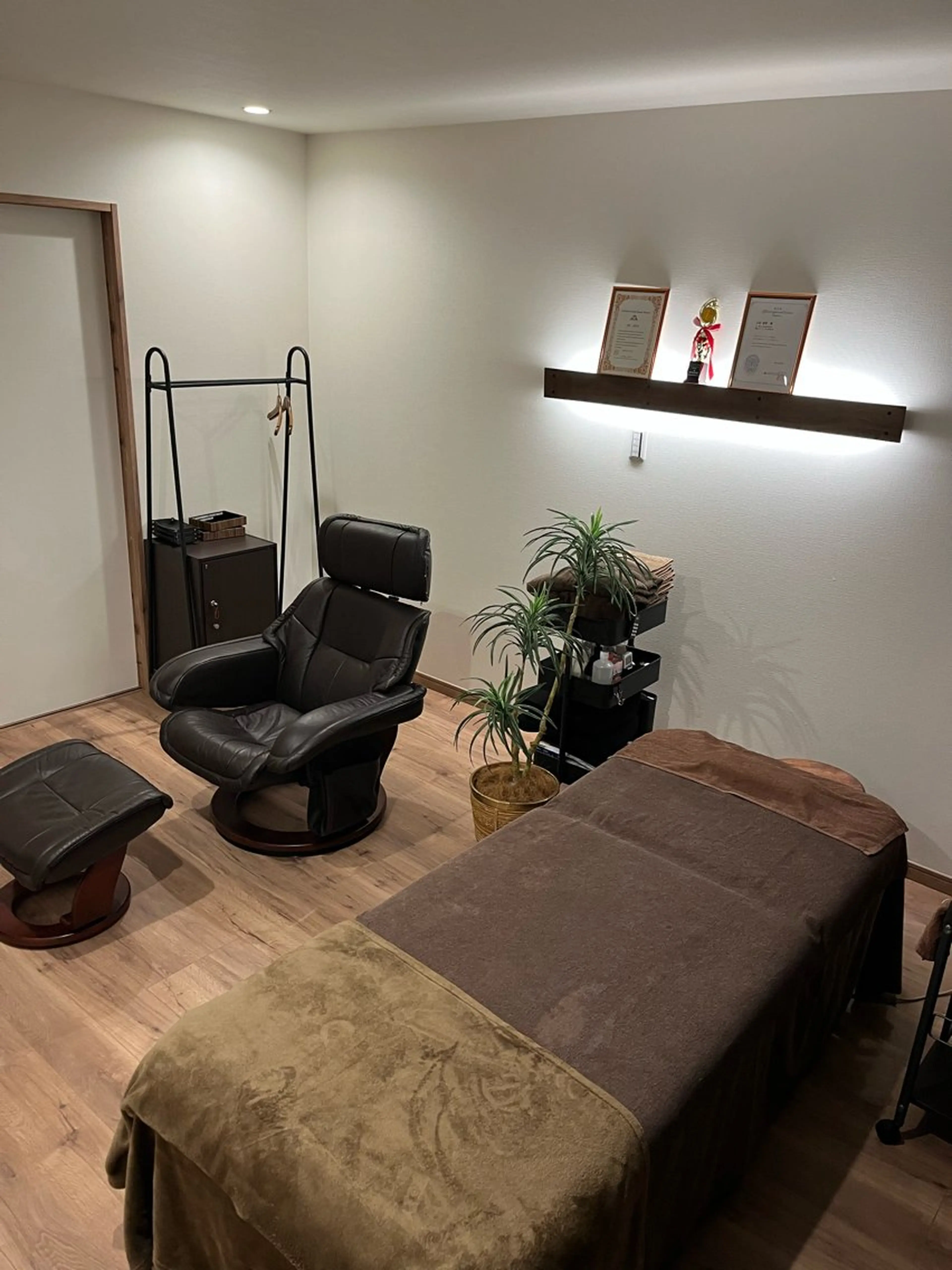 ヘッドサロン KOUBEのエステ・リラクイメージ