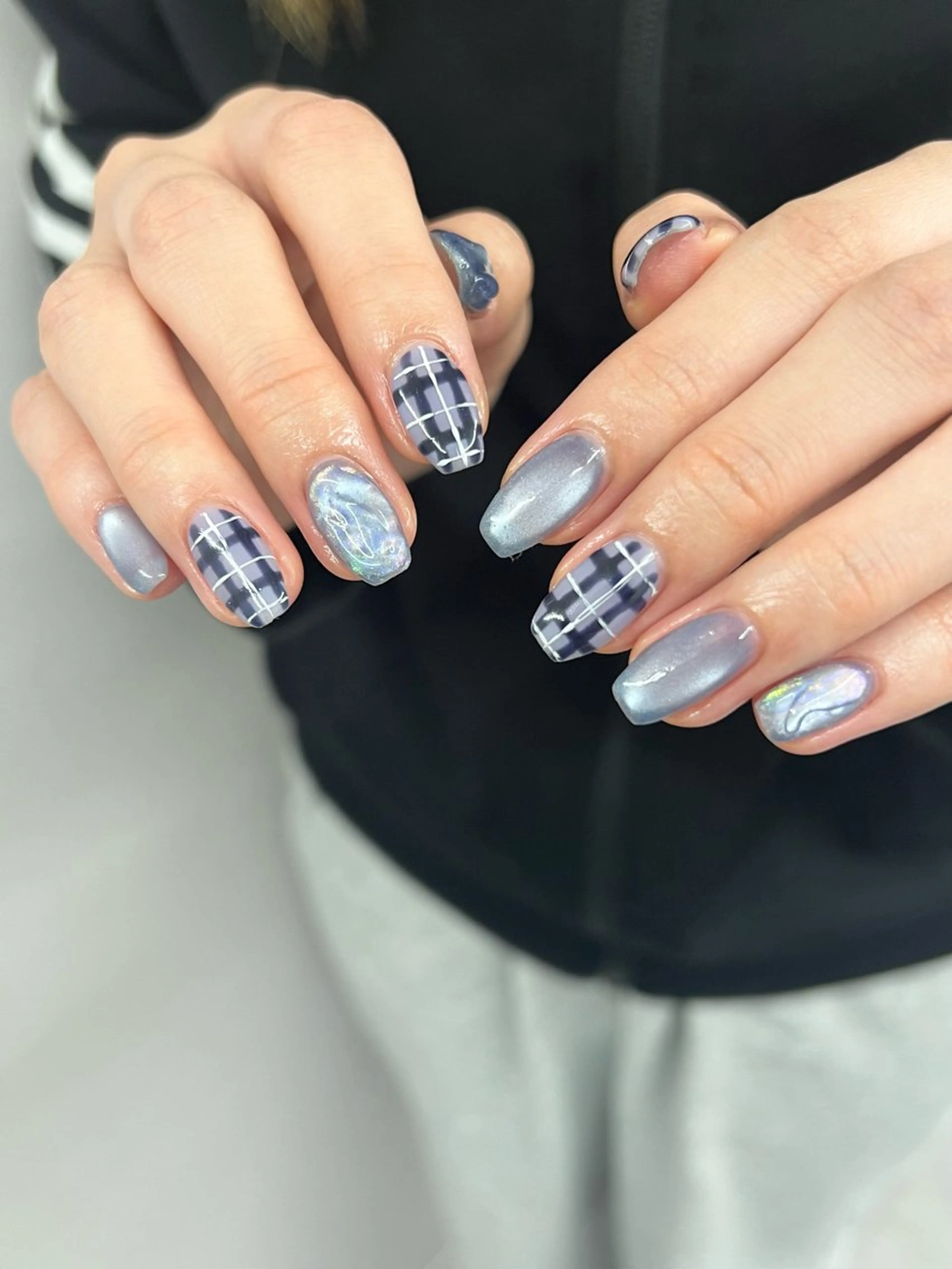 ネイル ブルー ジェルネイル マグネットネイル ニュアンスネイル パラジェル ハンドネイル ハンドケア Bana_ Nailのネイルデザイン