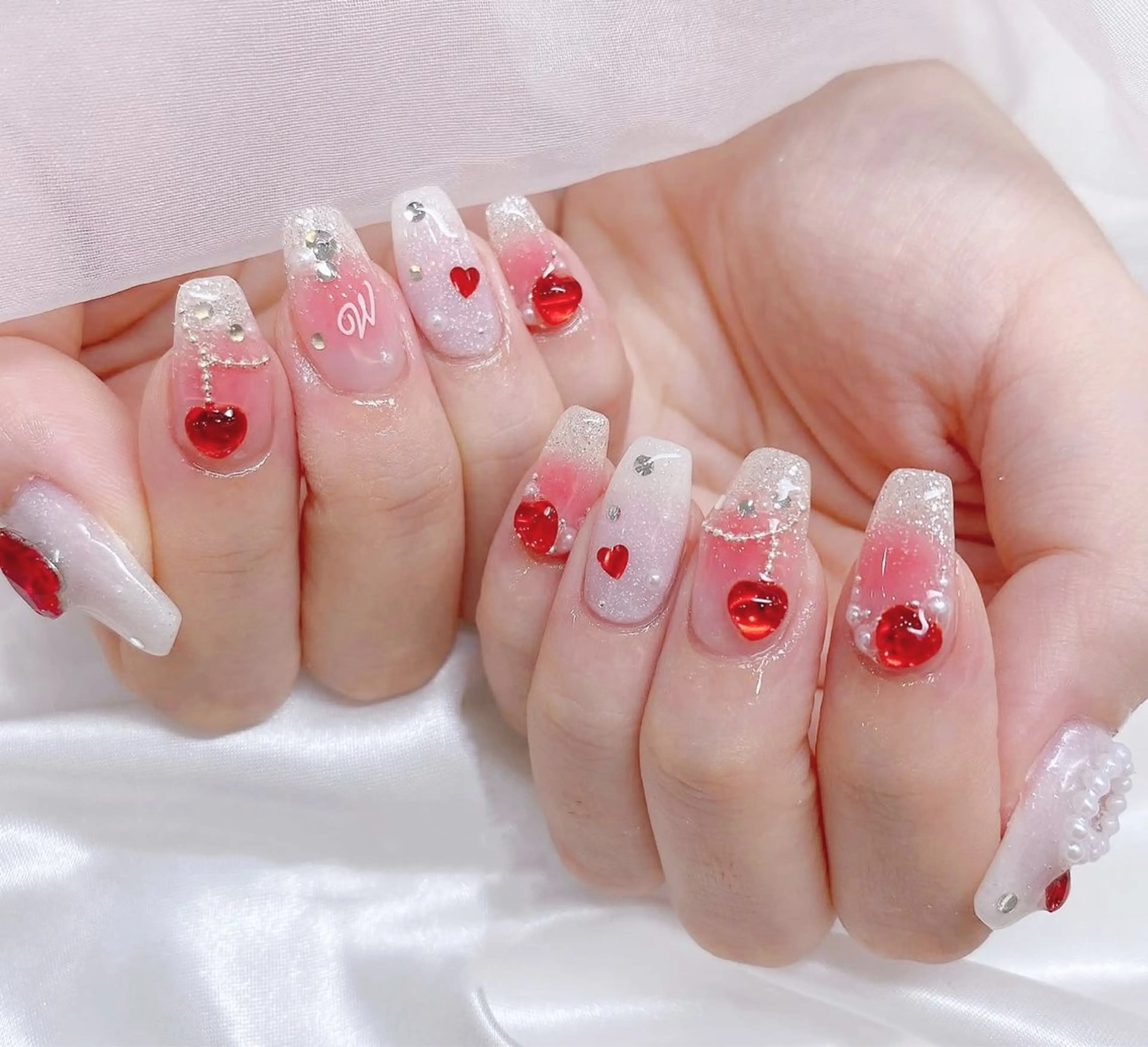 ネイル ボルドー チークネイル フレンチネイル グラデーション ハート ハンドネイル ╹◡╹Mimoミモ Eye&Nailのマツエク・マツパデザイン