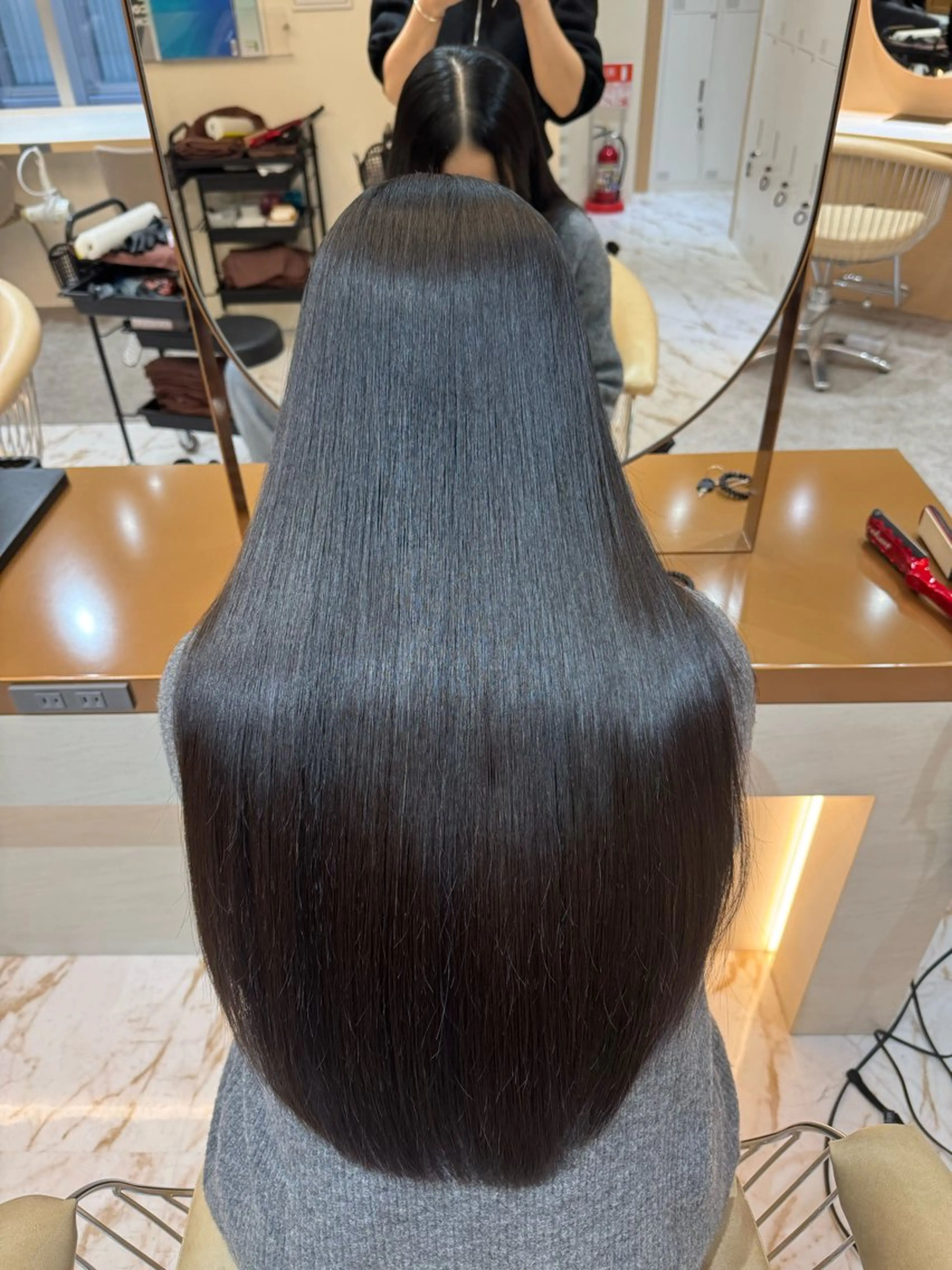 ロング カット トリートメント ʚザクザクレイヤー× 艶透明感/にしじまɞのヘアスタイル
