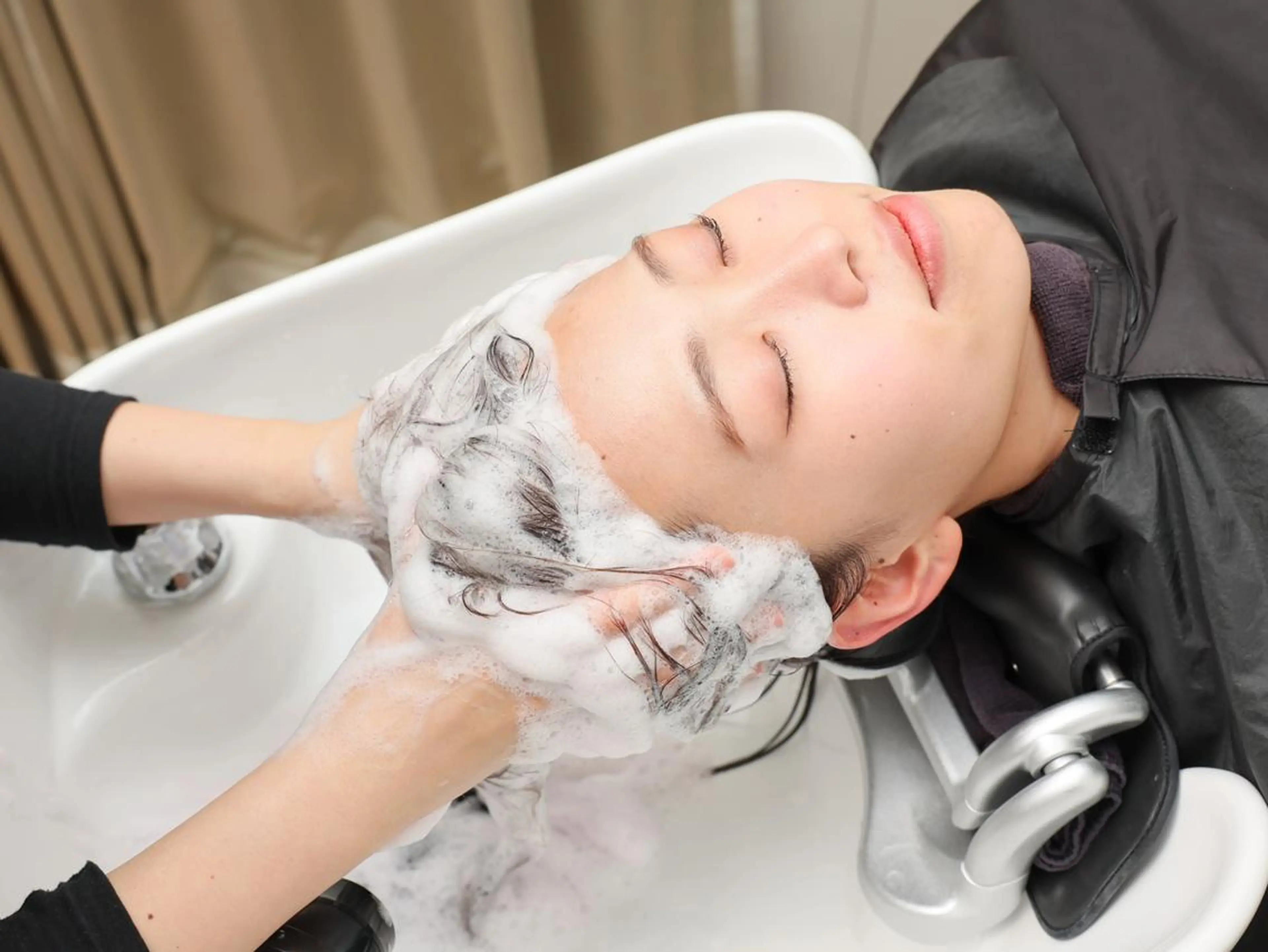 セミロング ヘッドスパニスト manaのヘアスタイル