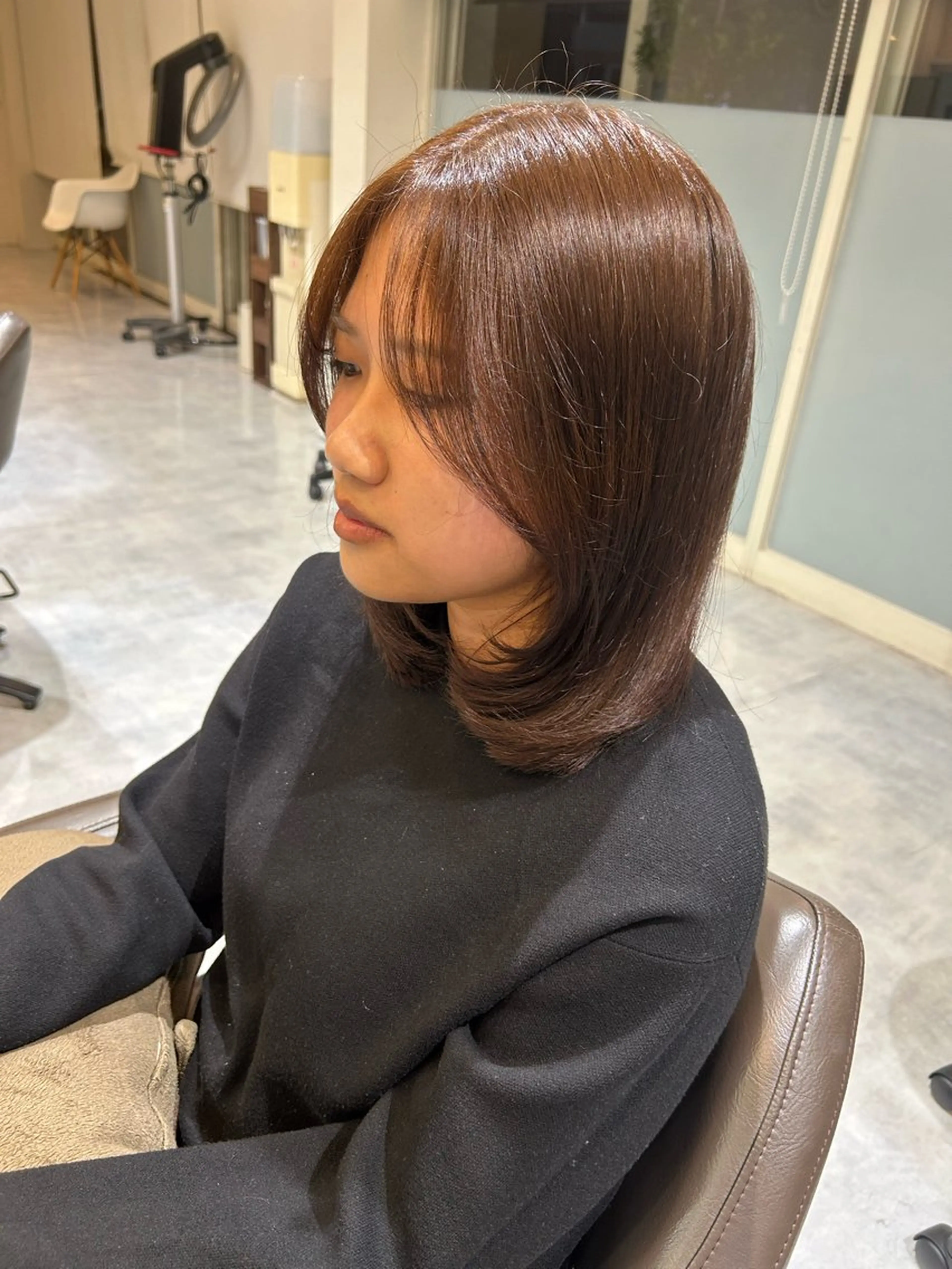 ミディアム ヘアカラー トリートメント 小出 彩水のヘアスタイル