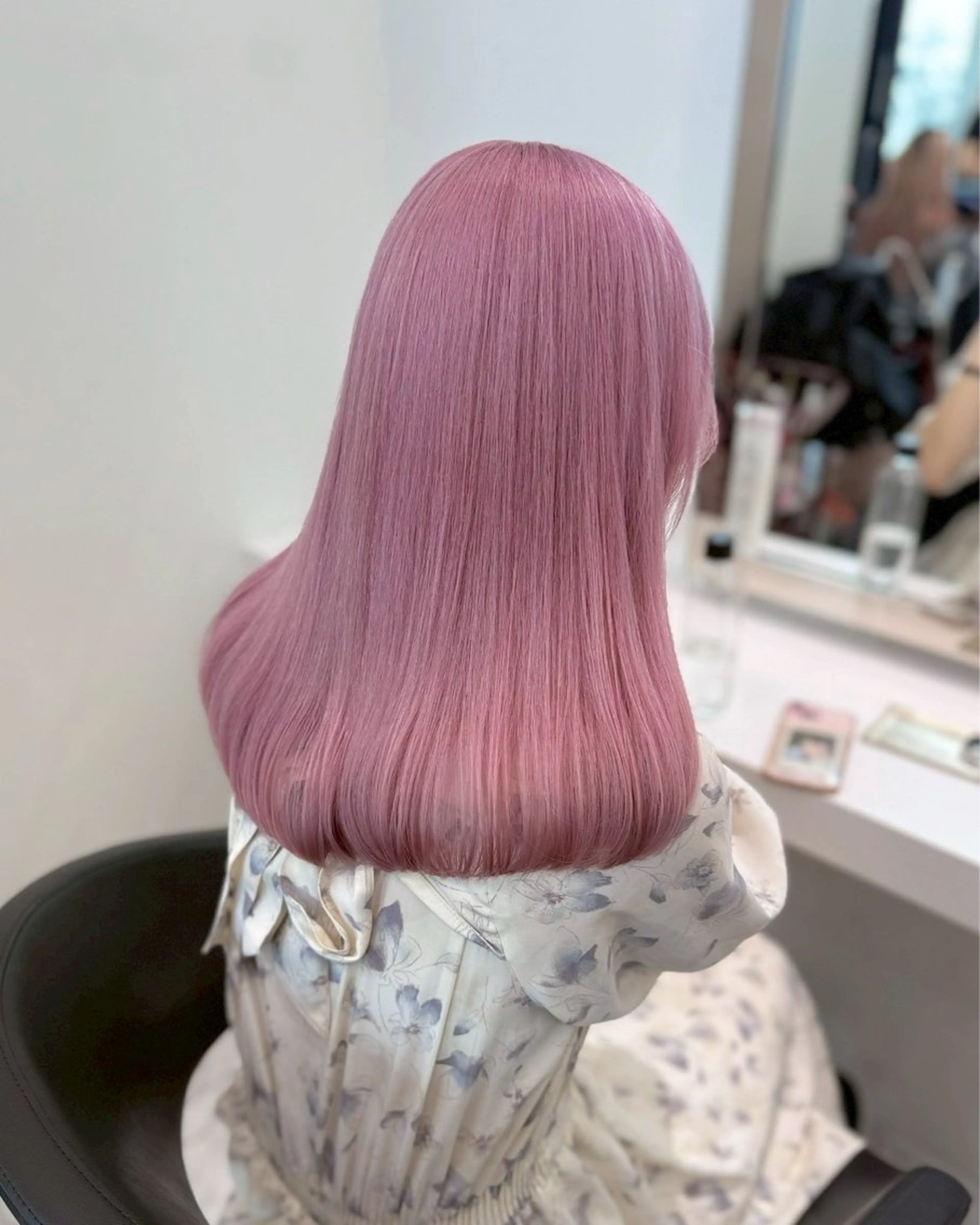 ロング カラー ブリーチ 透明感カラー ハイトーンカラー ヘアカラー ハイトーンカラー💞 くるみ🎀のヘアスタイル