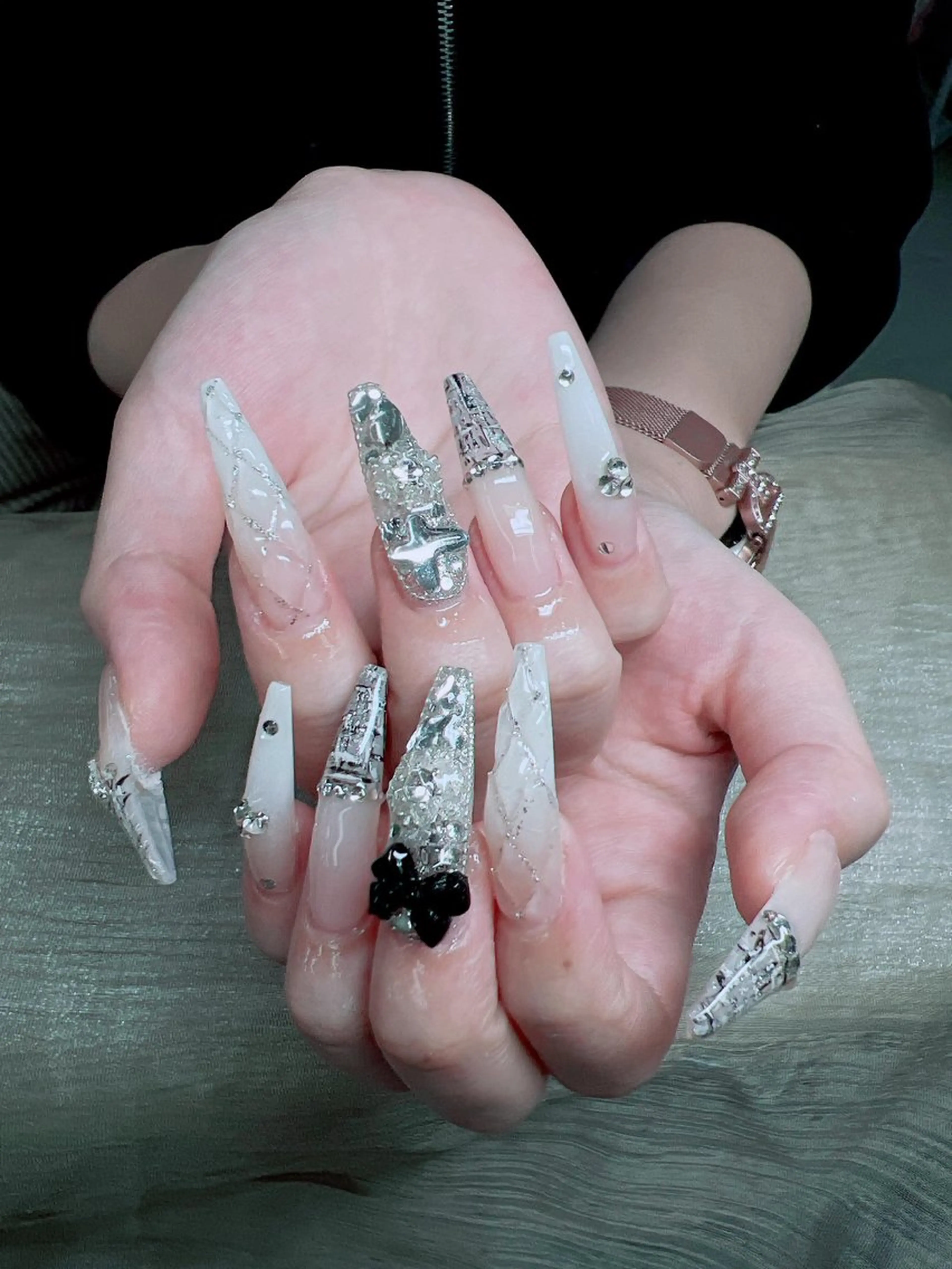 ネイル ANH ゴテゴテネイルサロンのネイルデザイン