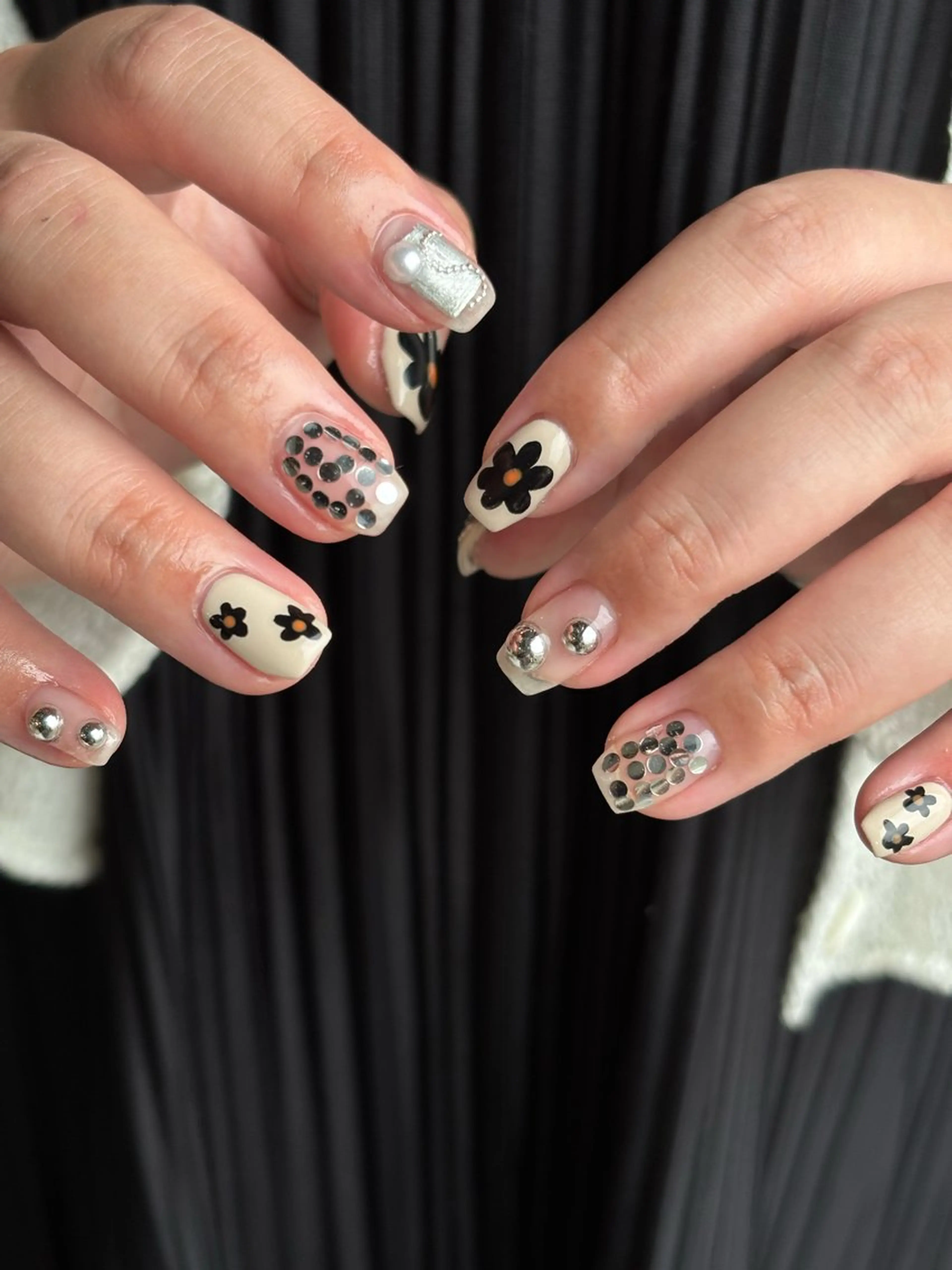 ネイル ハンドネイル フットネイル nuu 栄所属・早川 里奈のネイルデザイン