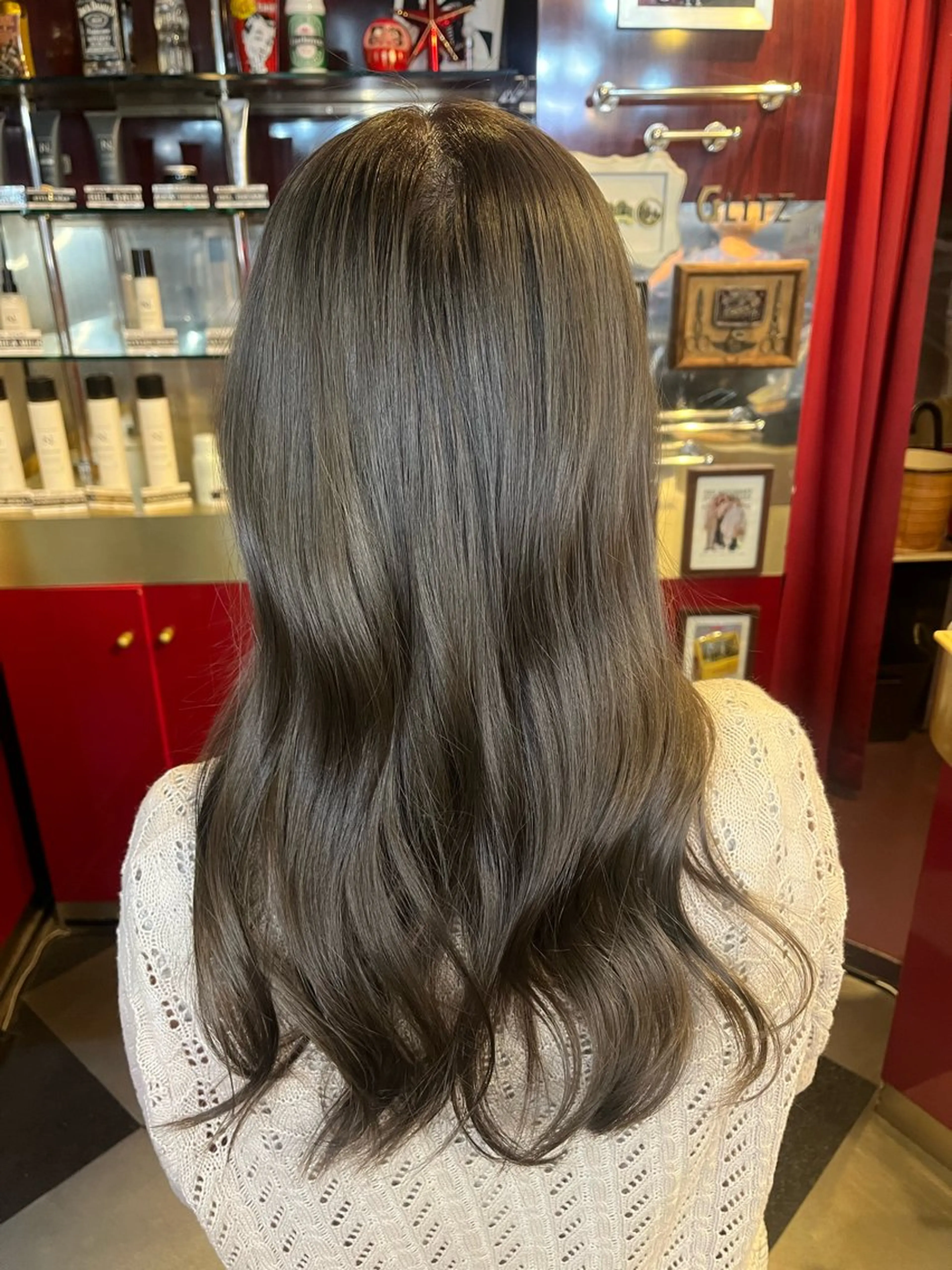 セミロング カラー グレージュ オリーブグレージュ オリーブグレー デザインカラー/ ブリーチ/コーンロウのヘアスタイル