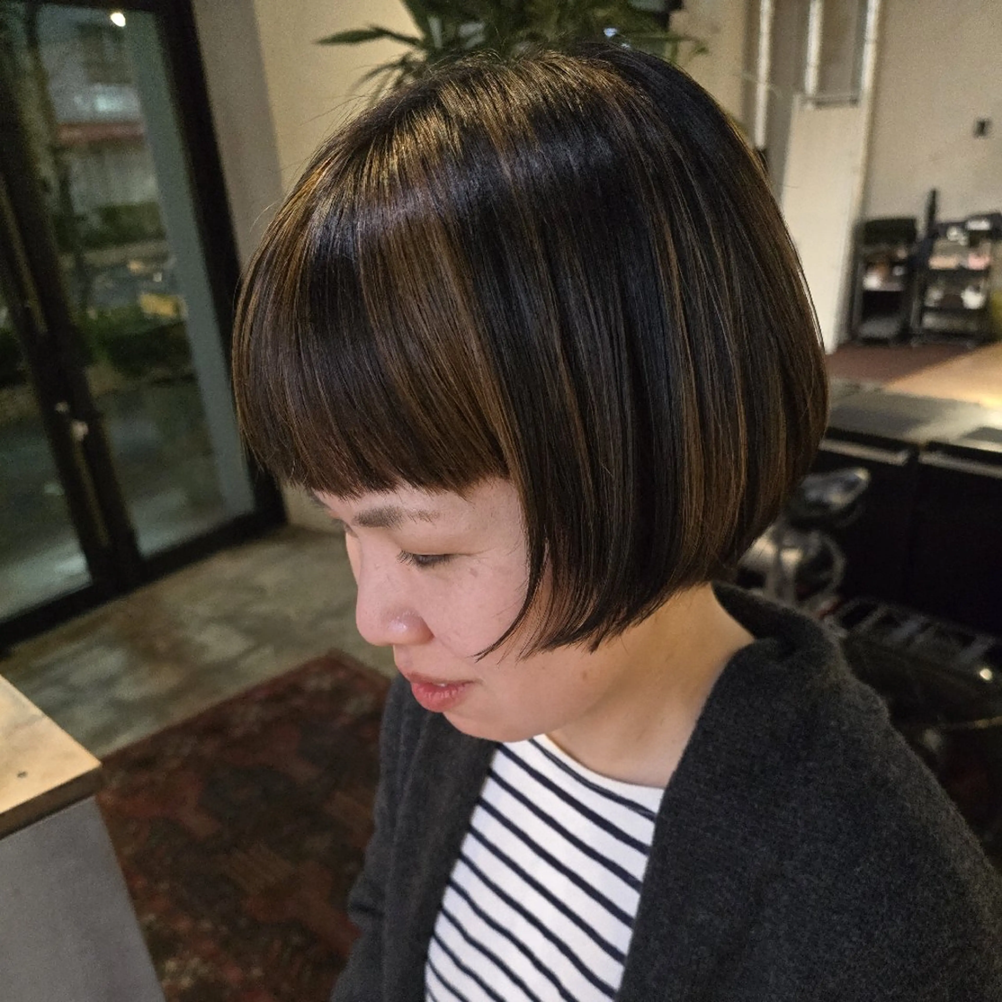 ショート カラー ハヤシ マユ ✂ 府中美容室のヘアスタイル