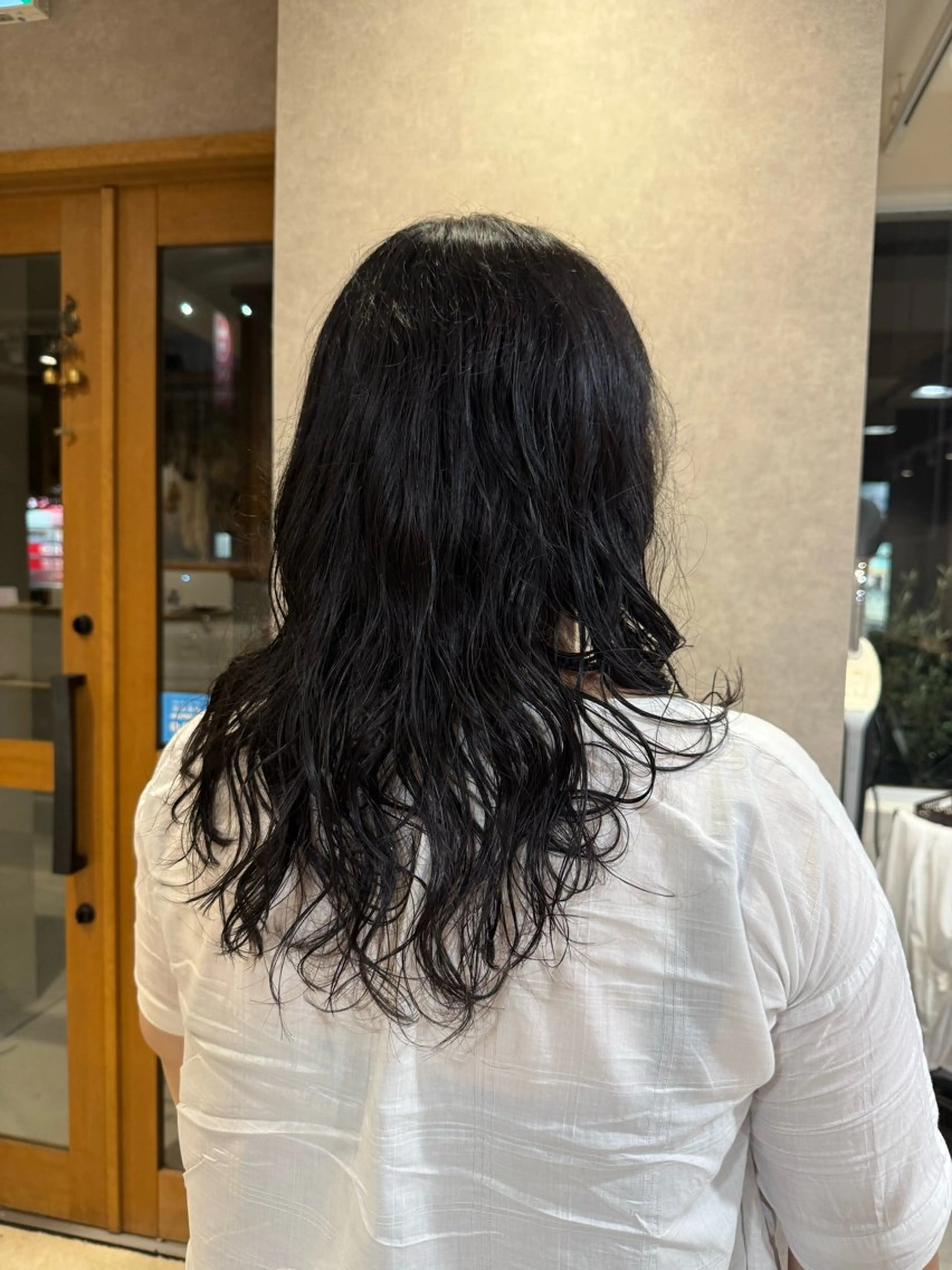 ミディアム パーマ anju.カット 透明感カラー/パーマのヘアスタイル