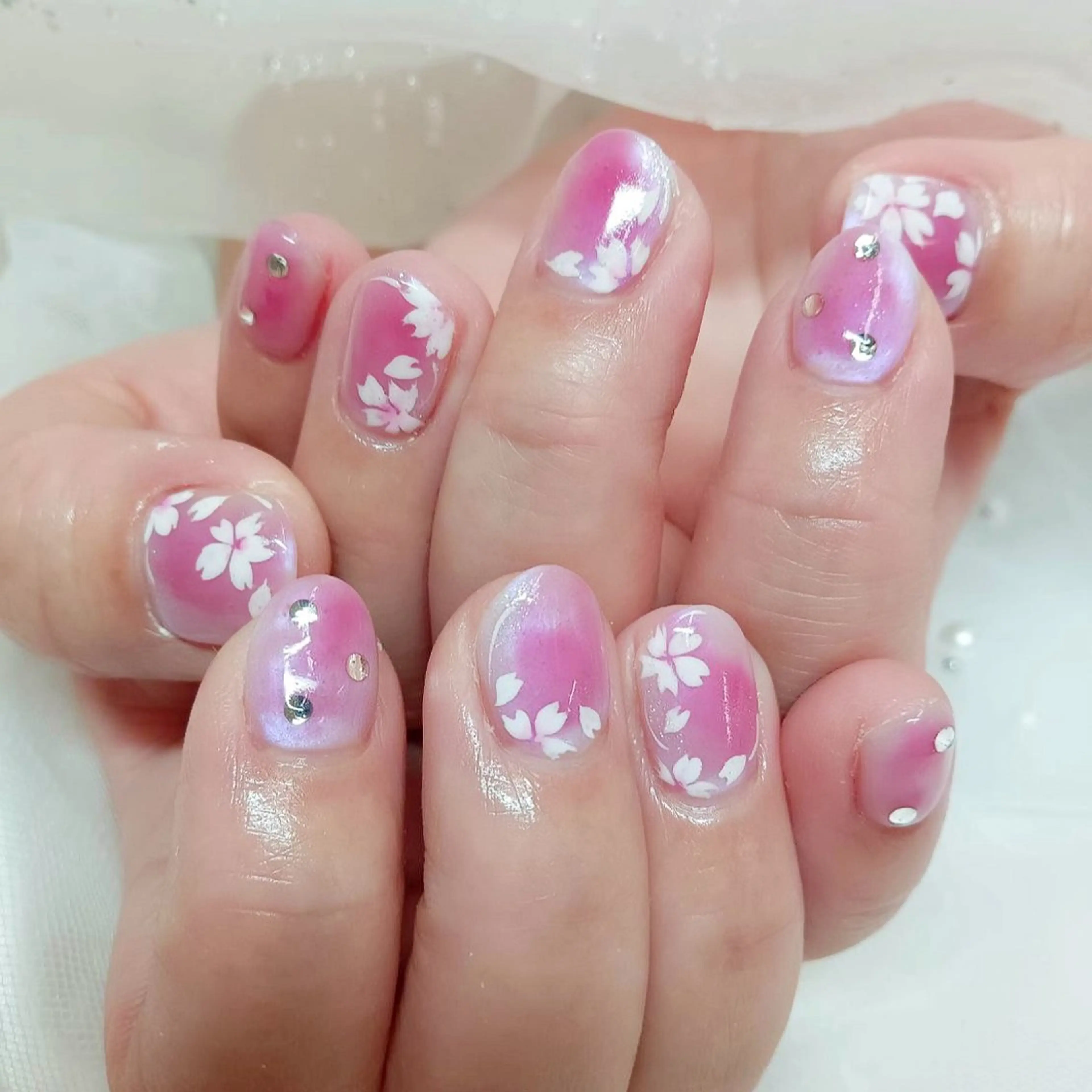 ネイル 柘植 祐子のネイルデザイン