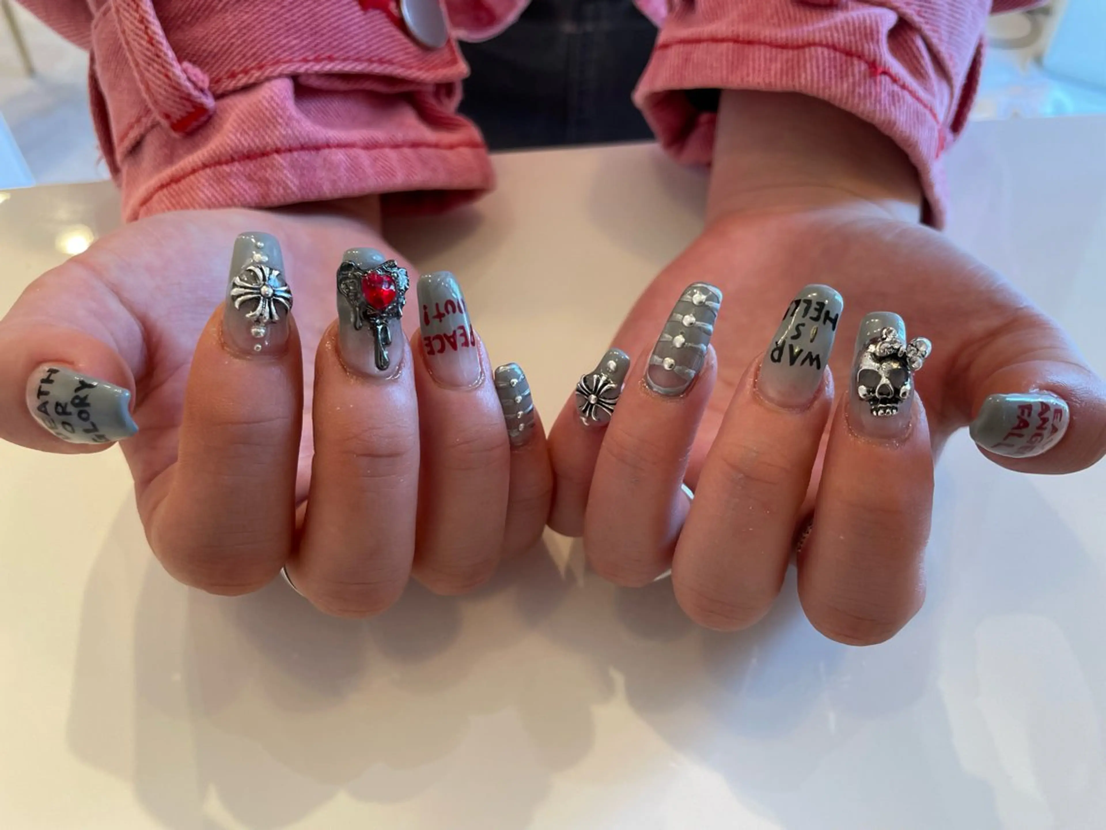 ネイル ♡ビジュール♡ NAIL &まつ毛のマツエク・マツパデザイン