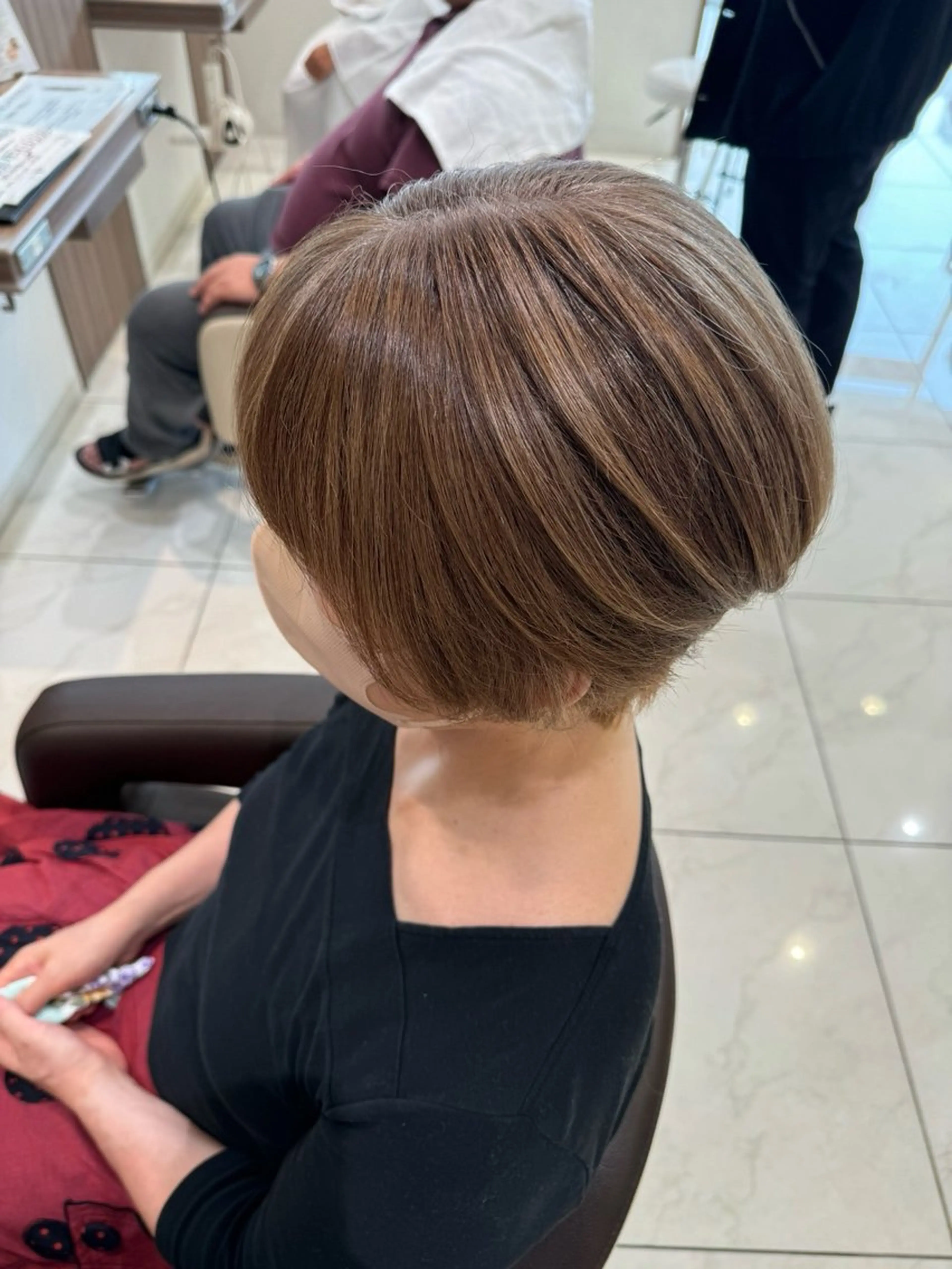 ショート カラー ベージュカラー ハイライトカラー ハイライト カット ヘアカラー ✨白髪ぼかし脱白髪/ 山口智弘✨のヘアスタイル