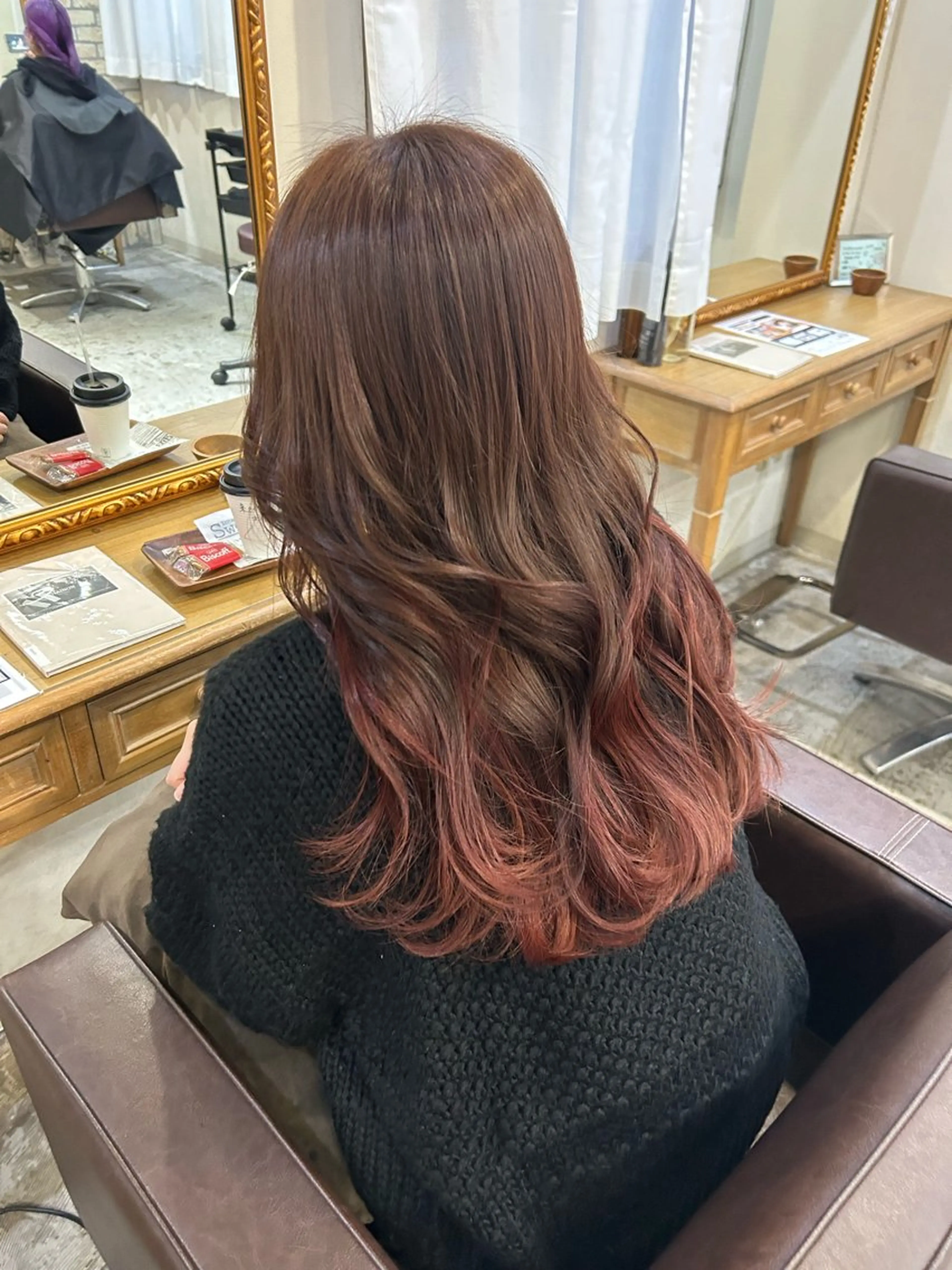 ロング カラー カット ヘアカラー トリートメント 小澤 一稀のヘアスタイル