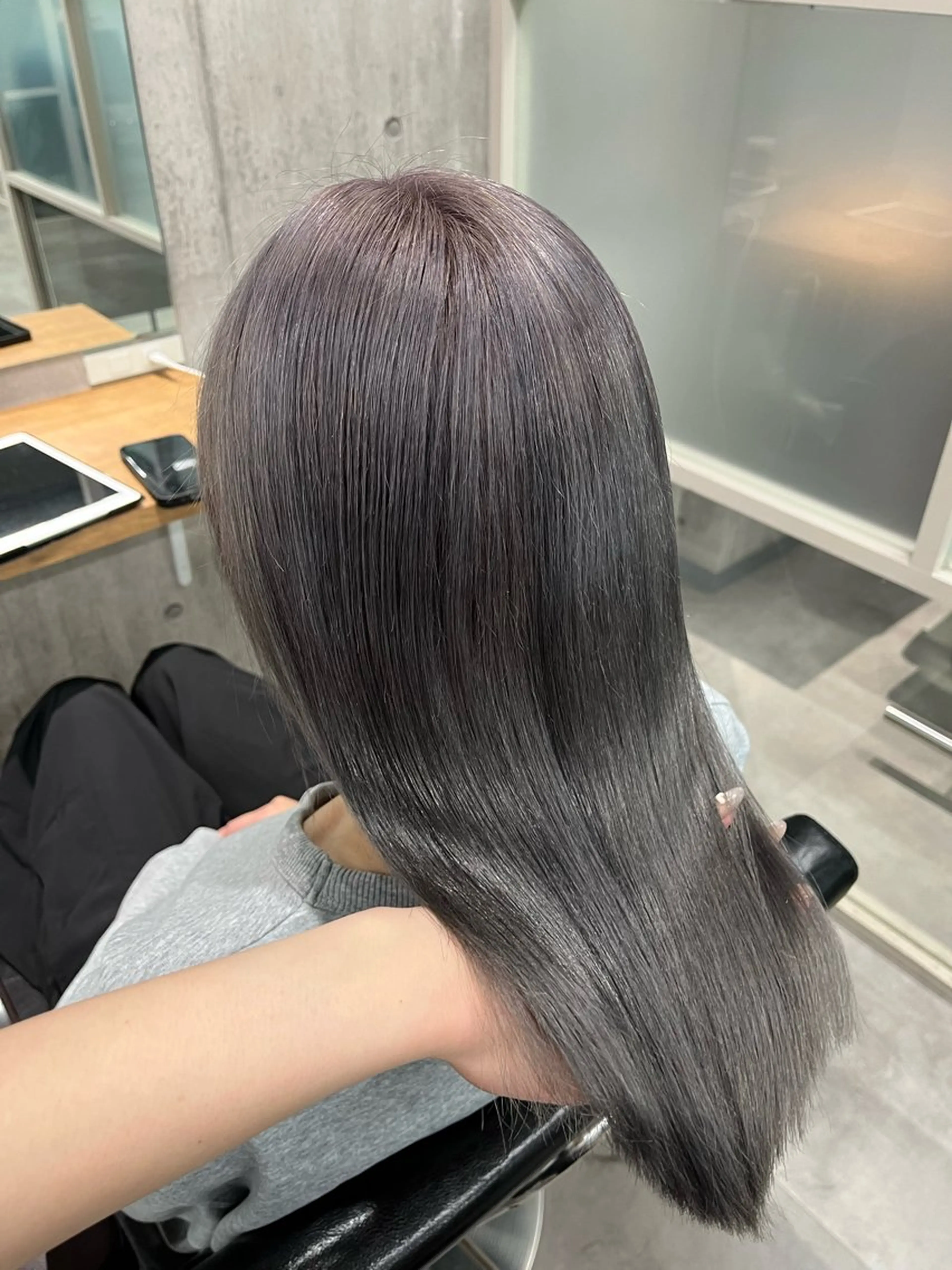 ロング カラー カット ヘアカラー トリートメント ヘアセット newi赤羽 HINATAのヘアスタイル