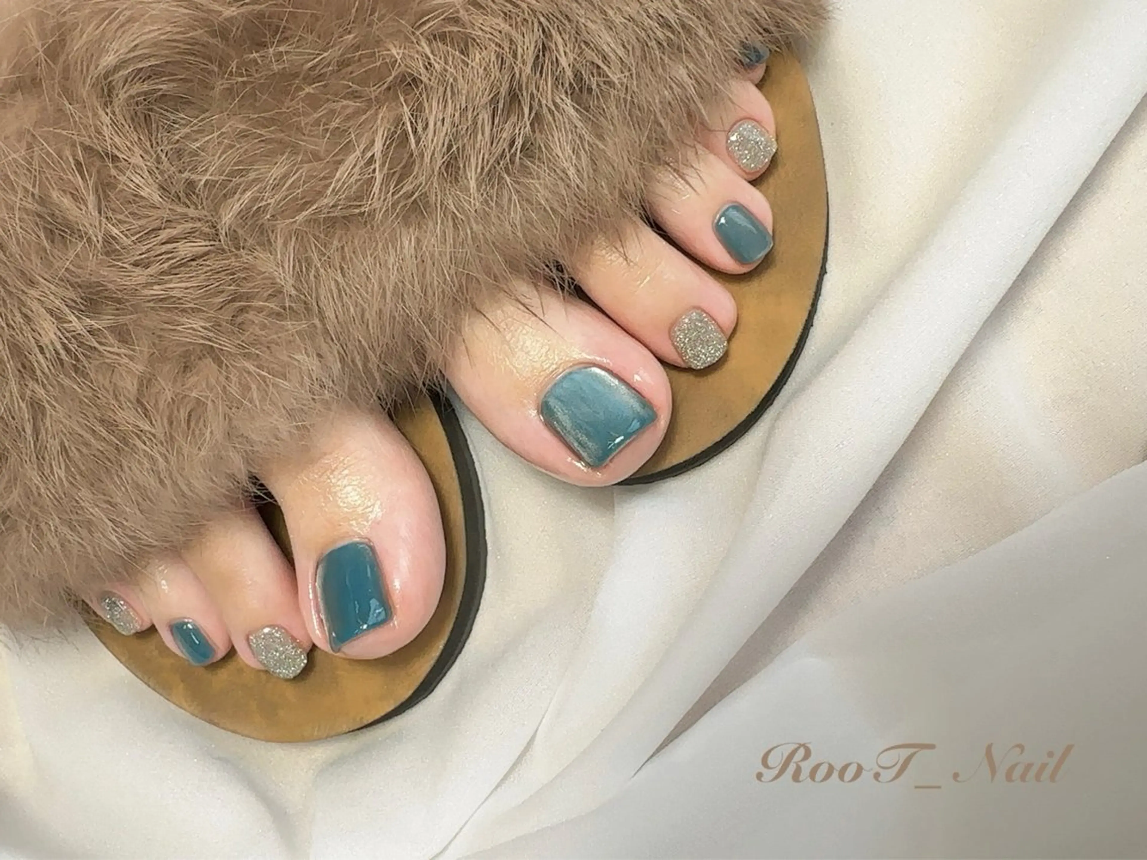 ネイル フラッシュネイル マグネットネイル フットネイル RooT Nailのネイルデザイン