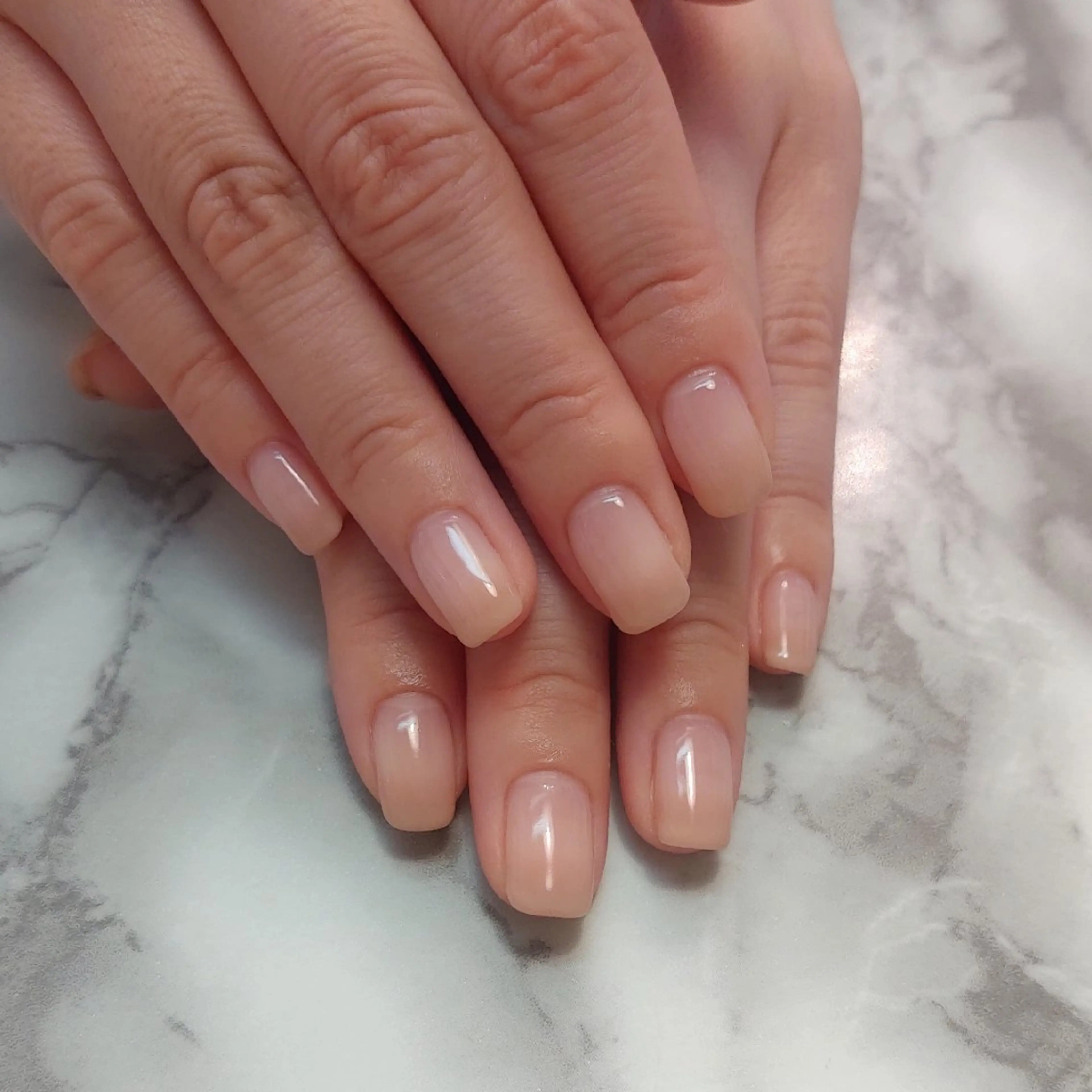 ネイル ジェヌインネイル 河内のネイルデザイン