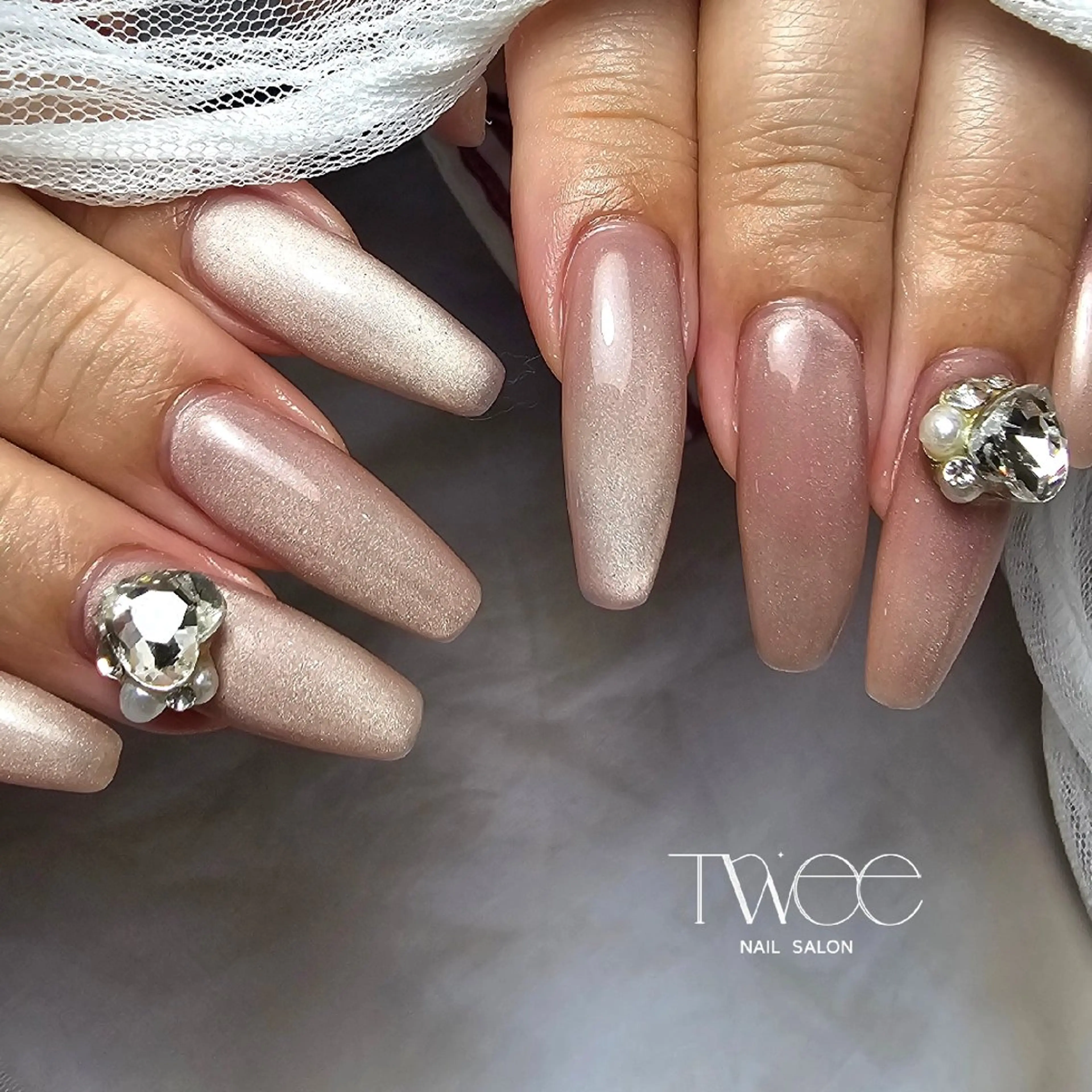 ネイル マグネットネイル Tweesalon 本町 yumikoのネイルデザイン