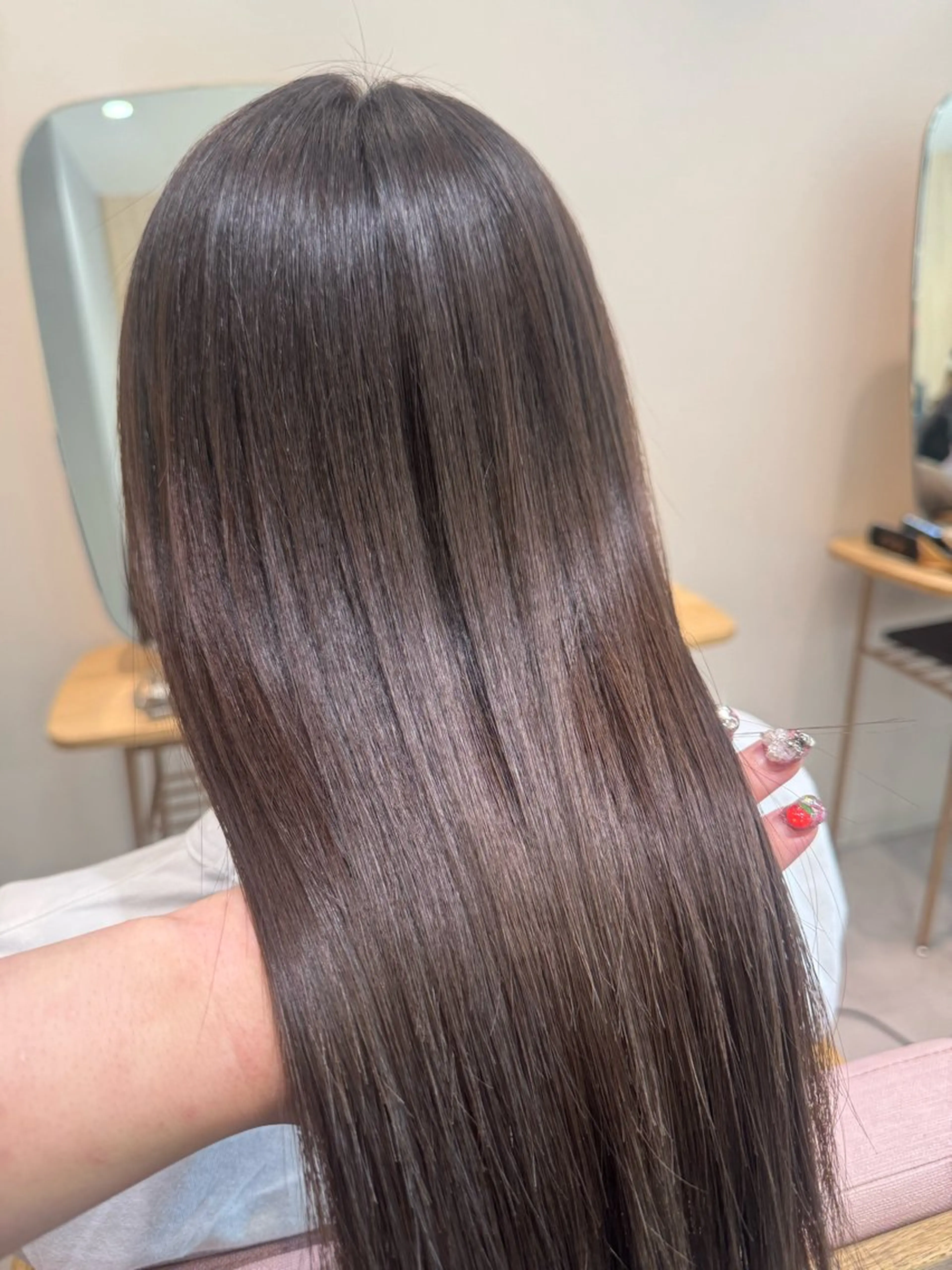 ロング カラー カット 縮毛矯正 BELLE by revo所属・𝘀𝗮𝗲 ⑅*/ 艶髪/ショートボブのヘアスタイル