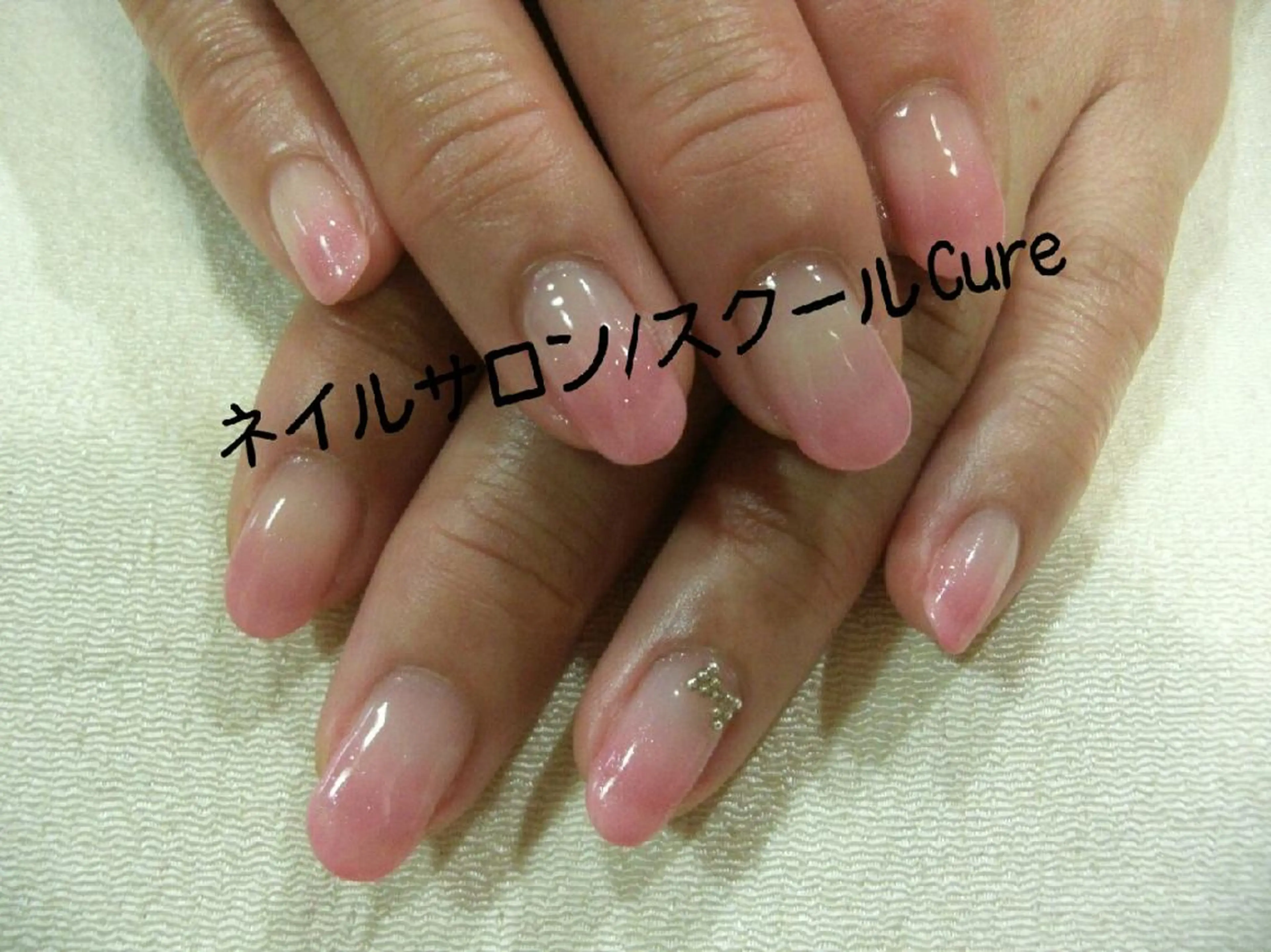 ミディアム ネイル ネイルサロン Cureのネイルデザイン