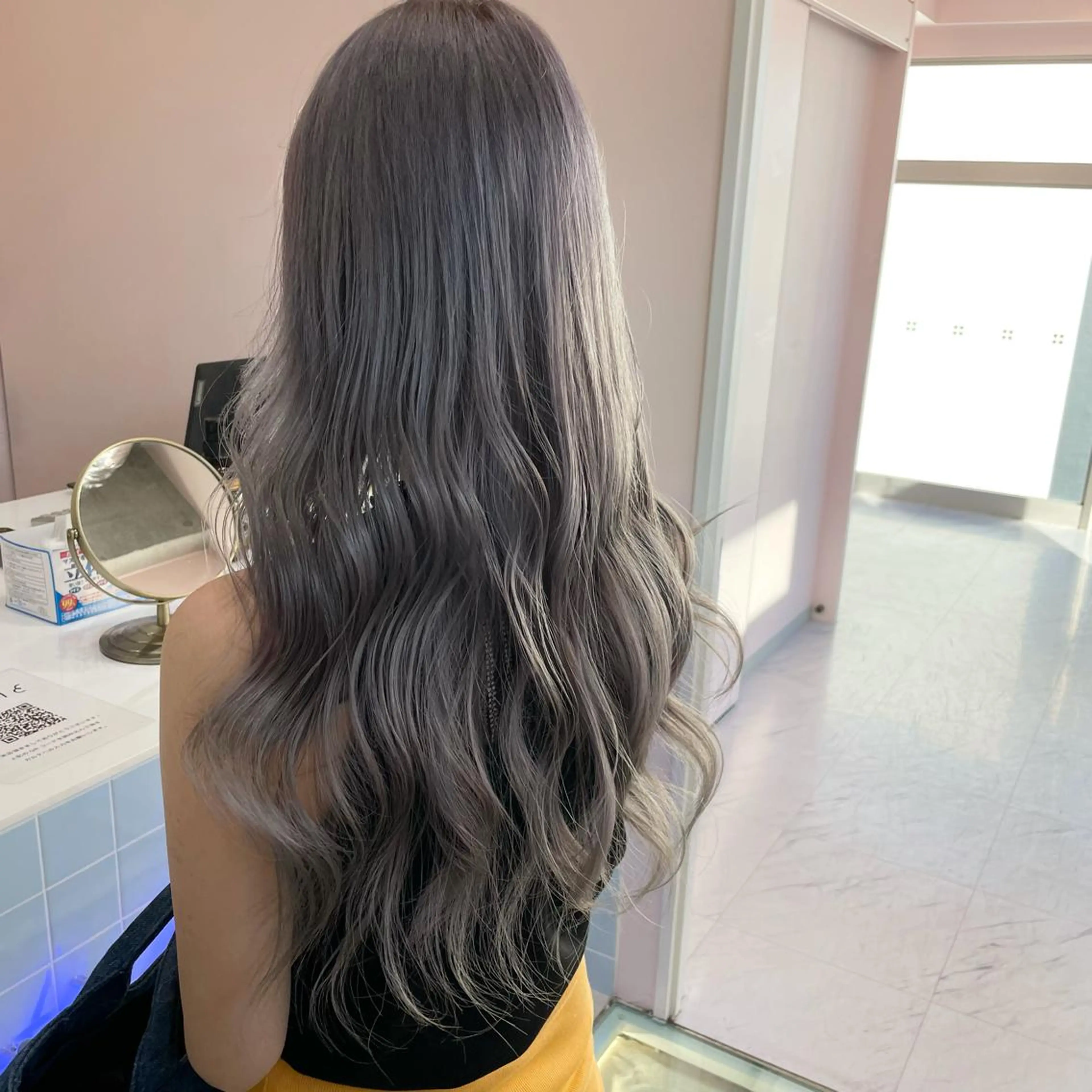 セミロング カラー アッシュ ラベンダーカラー ラベンダーグレー シルバー シルバーアッシュ ヘアカラー トリートメント ヘアセット 🫧tatsuki 🫧“lot 横浜“のヘアスタイル