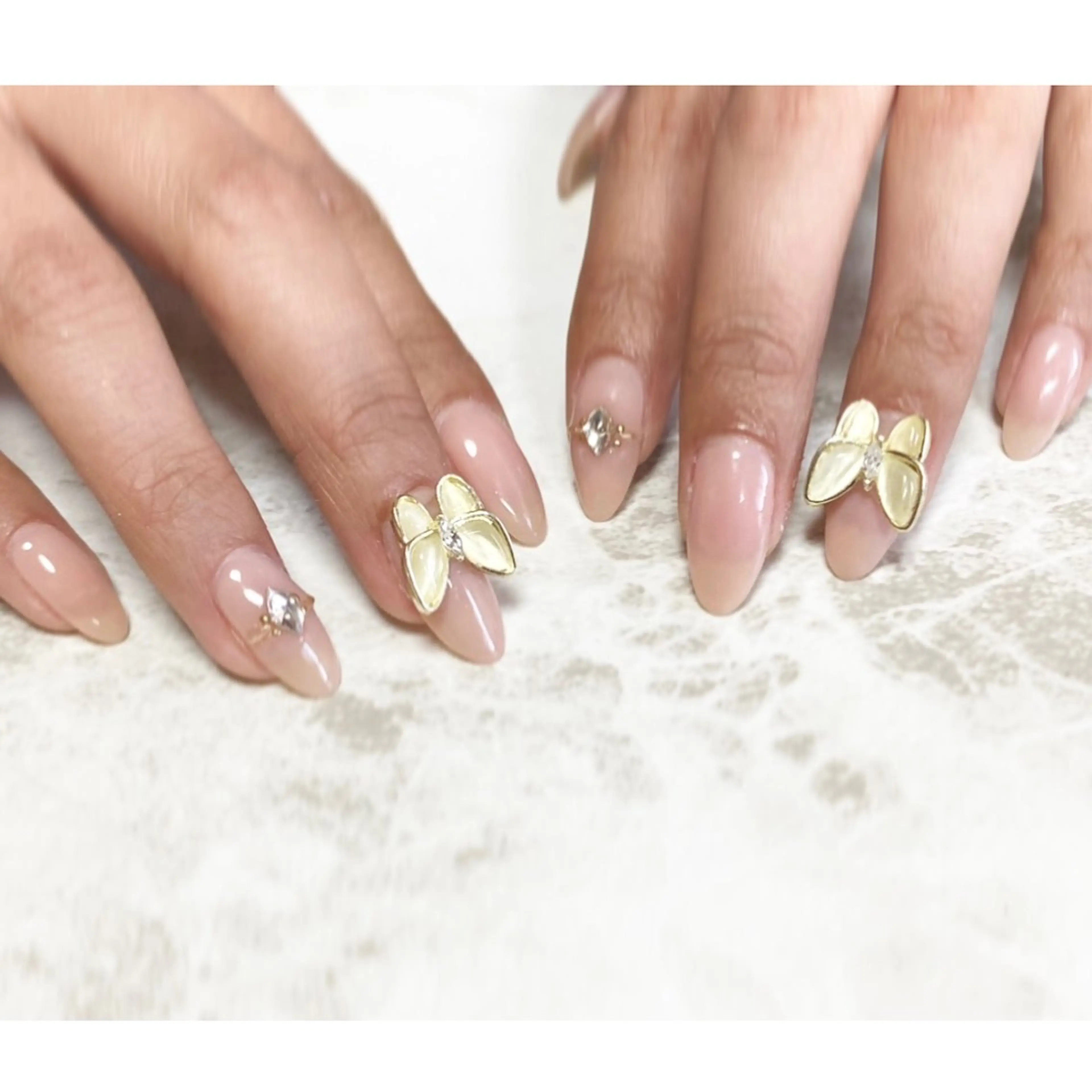 ネイル Ravi【胡町】 伊藤のネイルデザイン