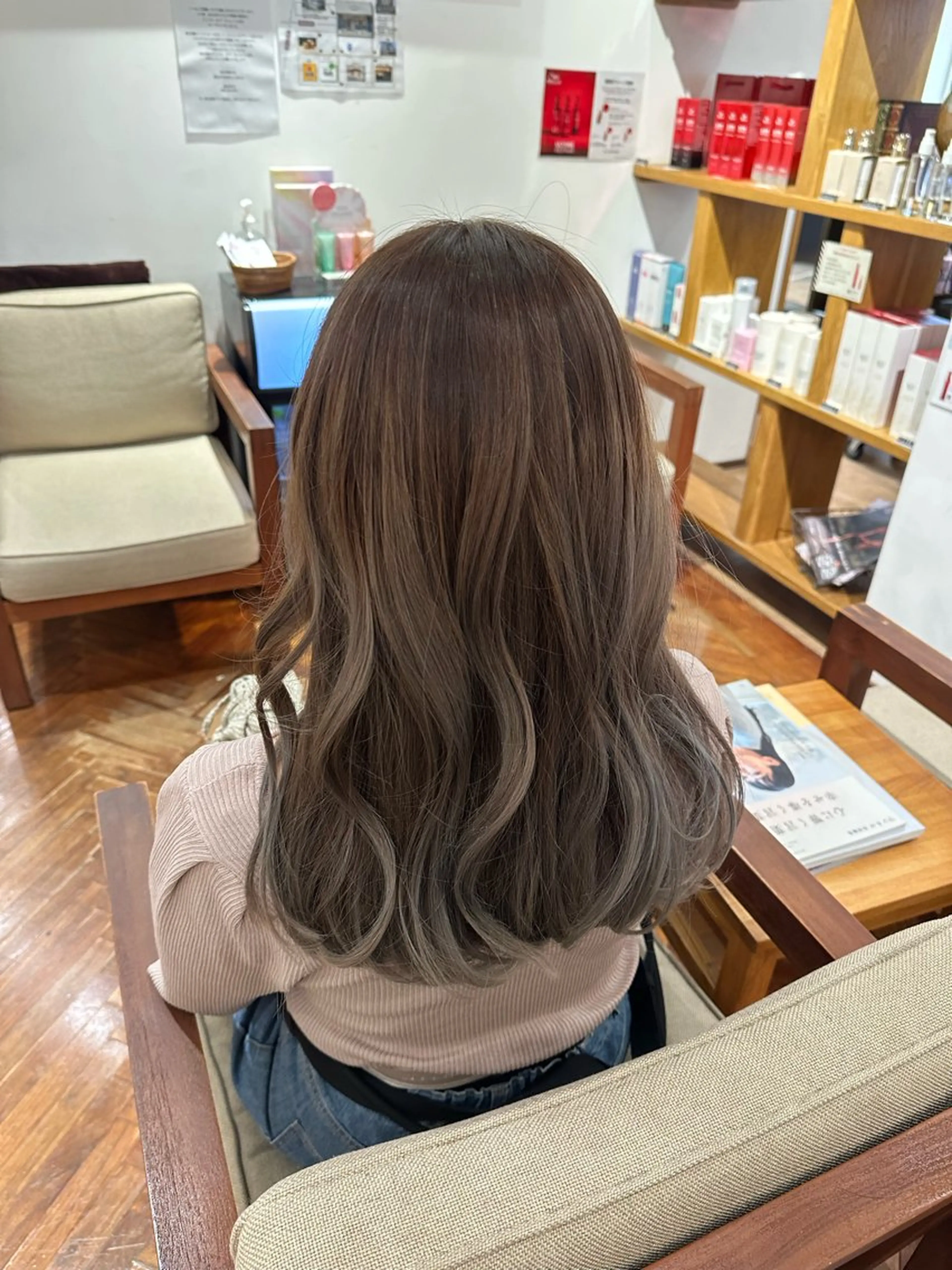 【平日限定価格】バレイヤージュ➕オンカラー➕無料トリートメント🌈の写真