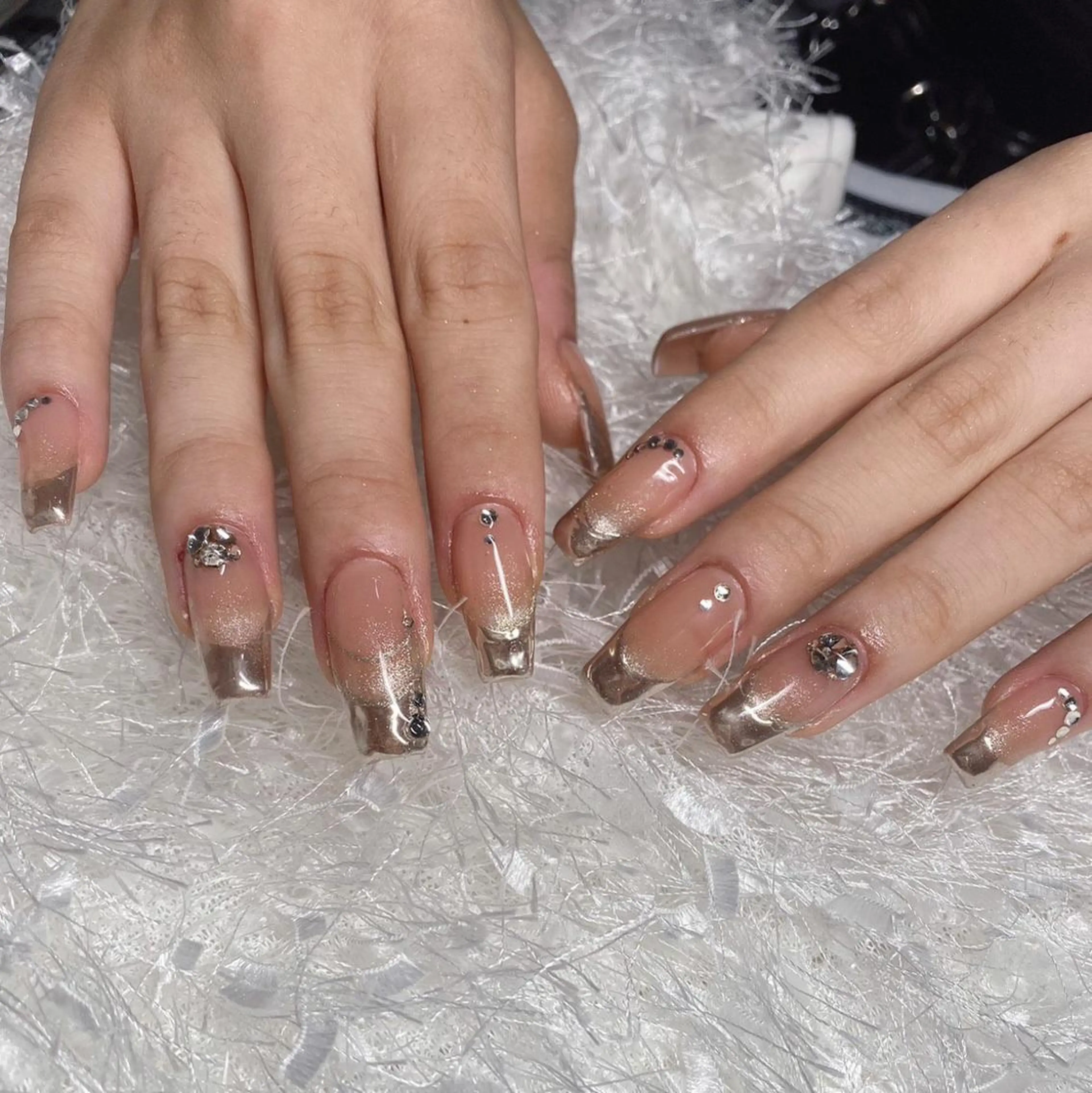 ネイル 長さ出し フレンチネイル ジェルネイル グラデーション 韓国ネイル ハンドネイル Nail&eye Belire 新宿のネイルデザイン