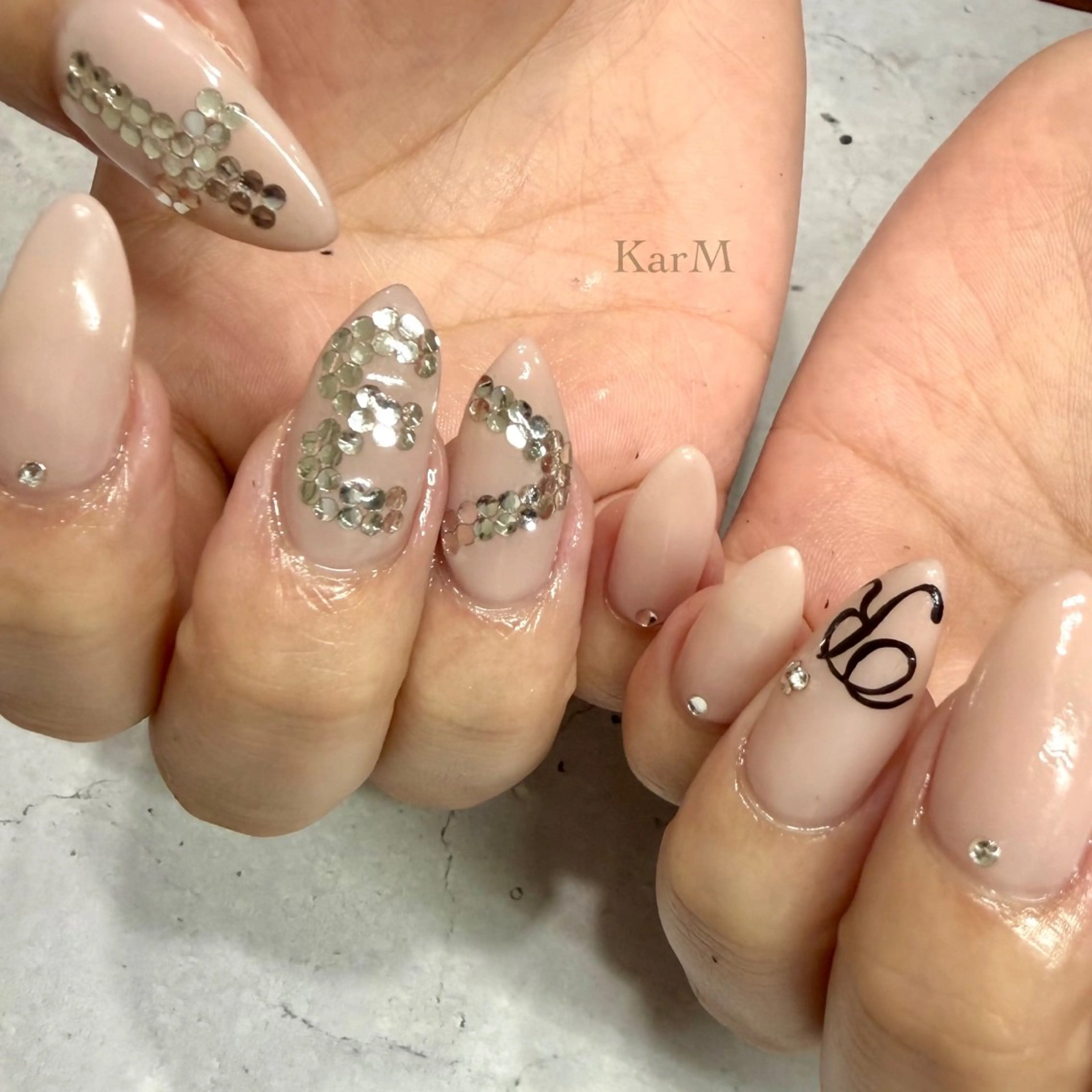 ネイル オーロラネイル チークネイル ドット フラッシュネイル フレンチネイル ハンドネイル ogino karinのネイルデザイン