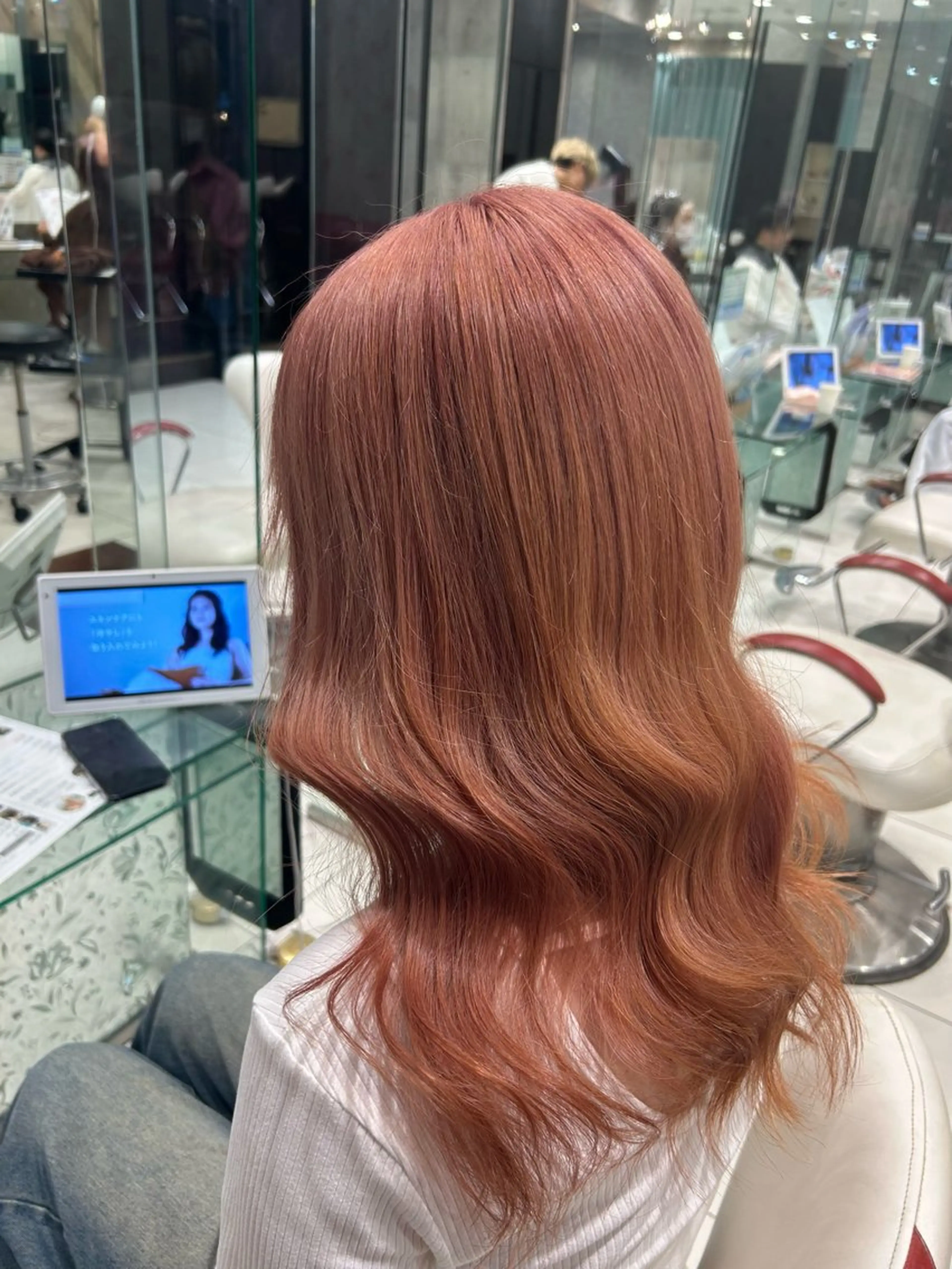 ミディアム ハイトーンカラー✨️ 艶カラー特化Amiのヘアスタイル